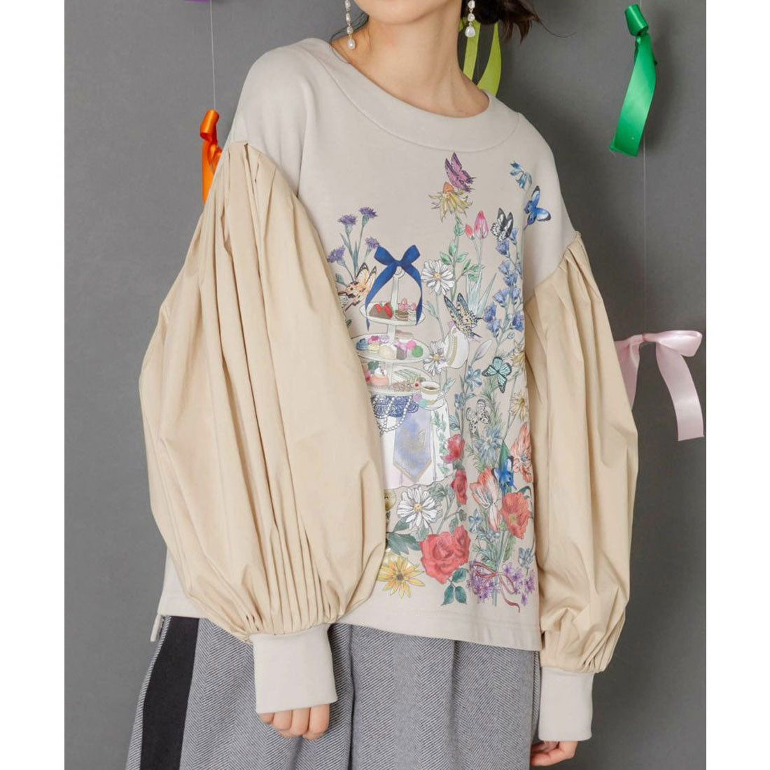 スカラー ScoLar アフタヌーンティーパーティー柄プルオーバー (ブラック) ブラック