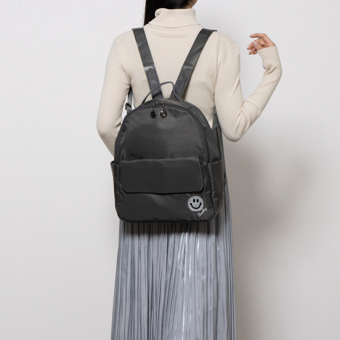 スマイリーフェイス SMILEY FACE スマイル刺繍バッグパック (カモフラージュブラック) カモフラージュブラック