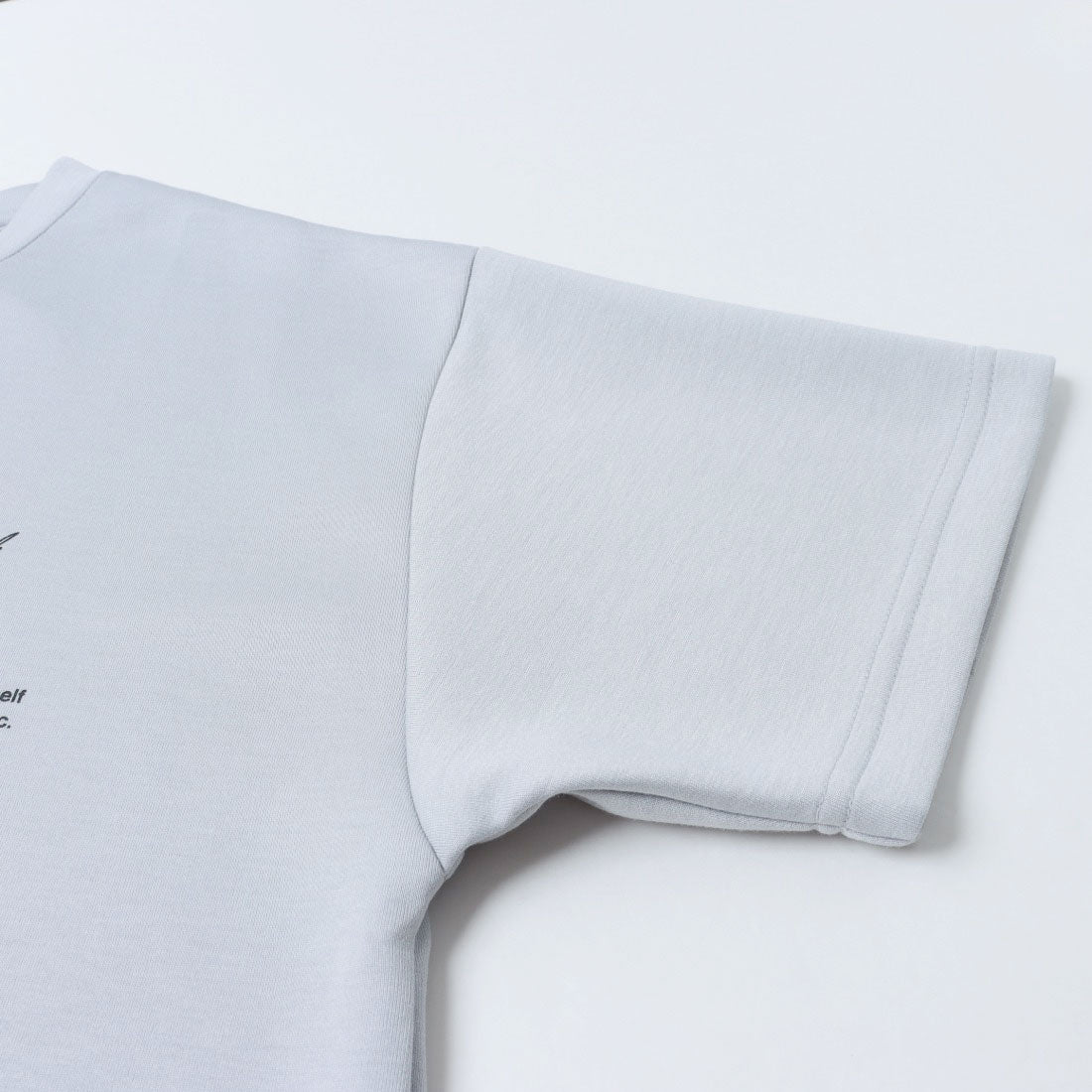 セリフィーフリーク Selfie Freak HEADPHONES GIRLポンチSS Tee (white) white