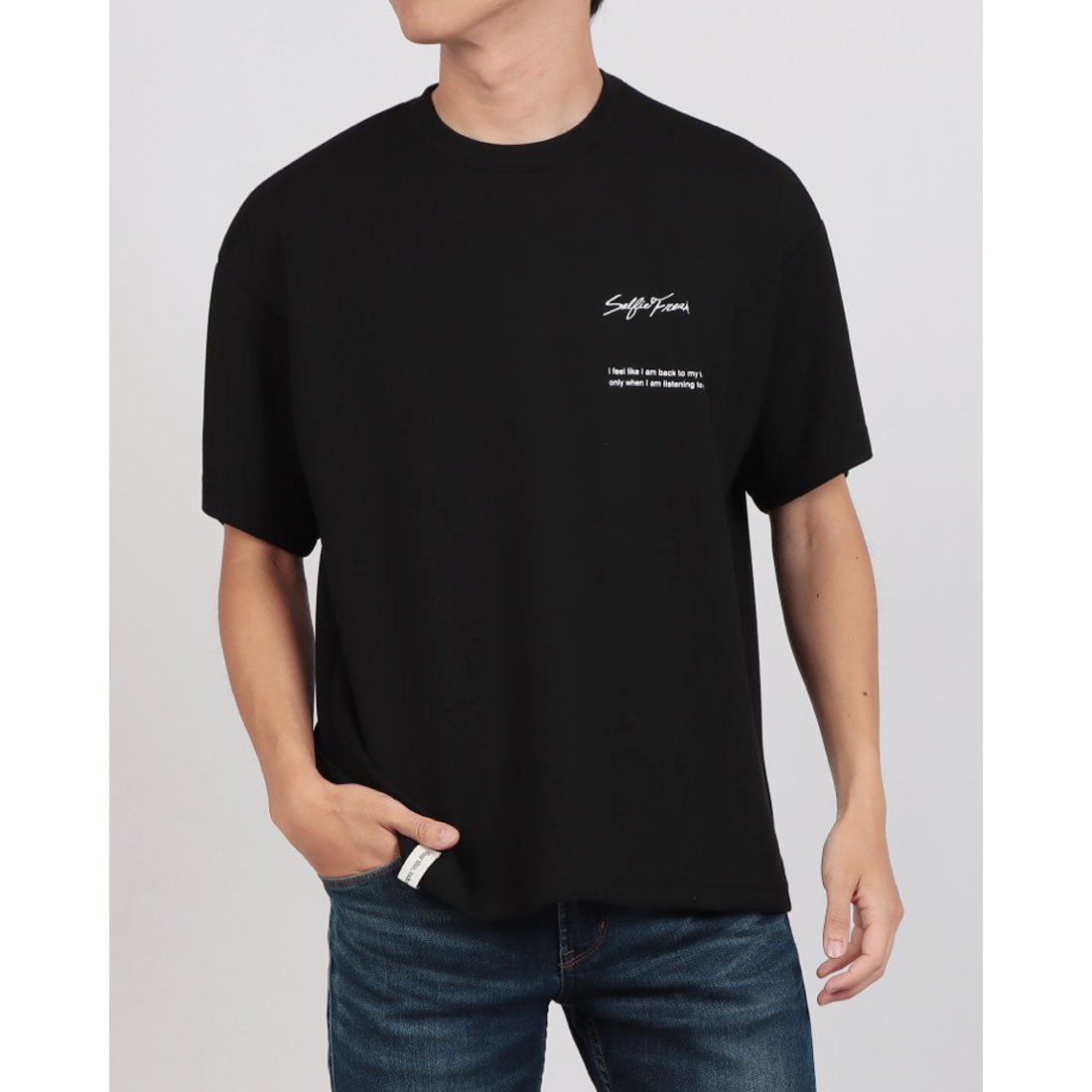 セリフィーフリーク Selfie Freak HEADPHONES GIRLポンチSS Tee (black) black