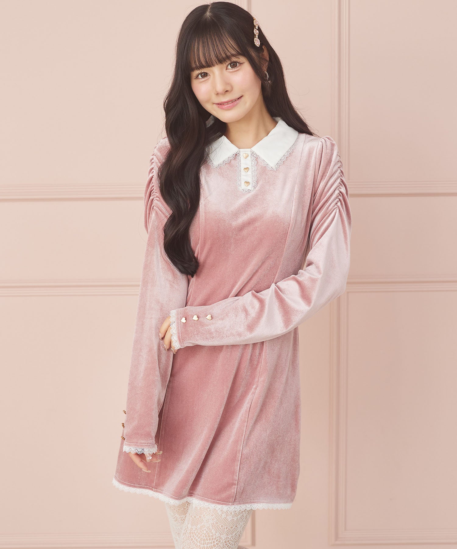 スユン Suyunn リボン付きハート飾り釦レース装飾ベロアワンピース ピンク