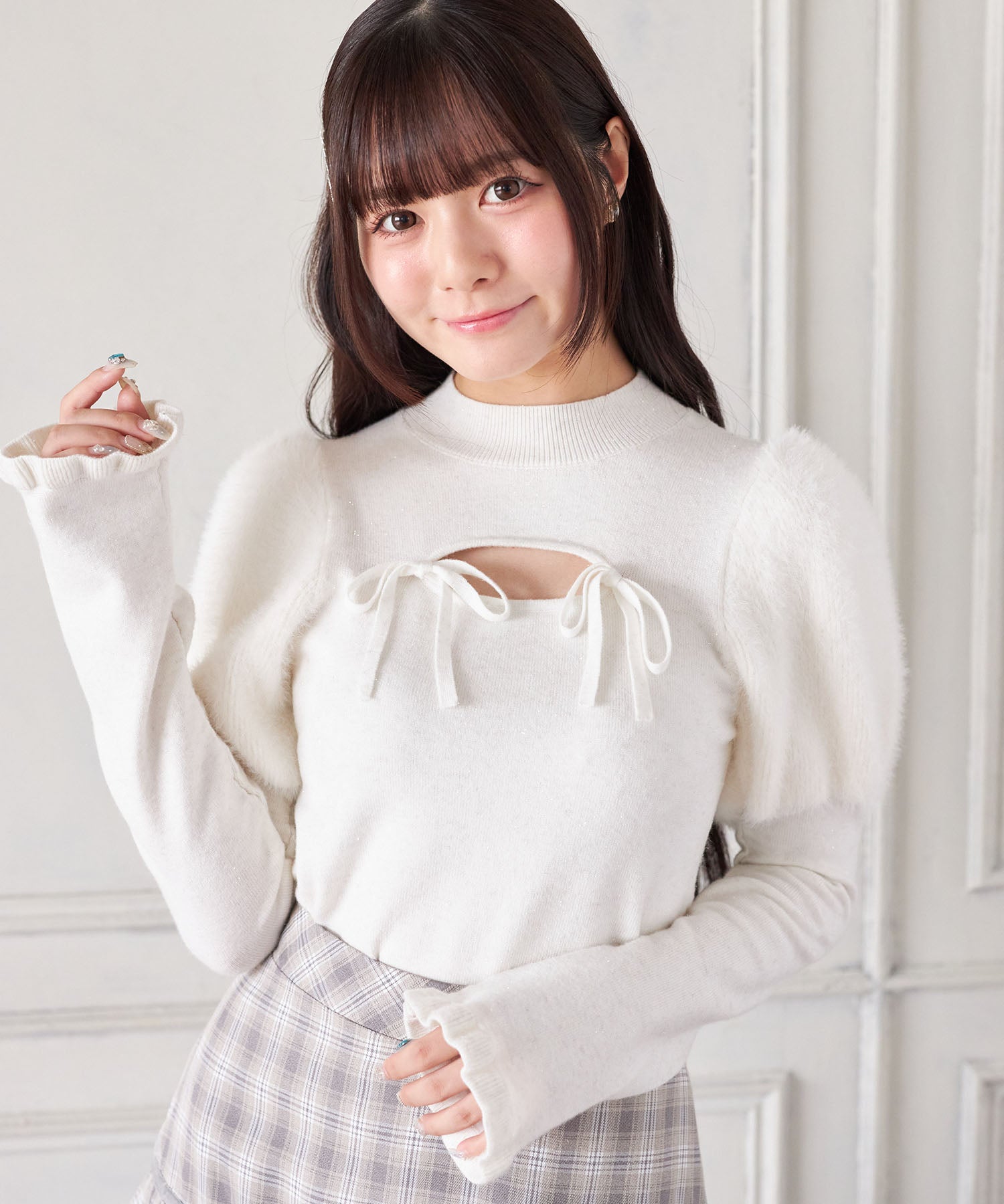 スユン Suyunn リボン付きパフスリーブラメシャギーニットプルオーバー ホワイト