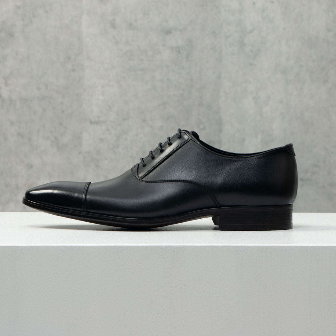 サルヴァトーレロッシ Salvatore Rossi Orvieto 内羽根レザーストレートチップ(ブラック) ブラック