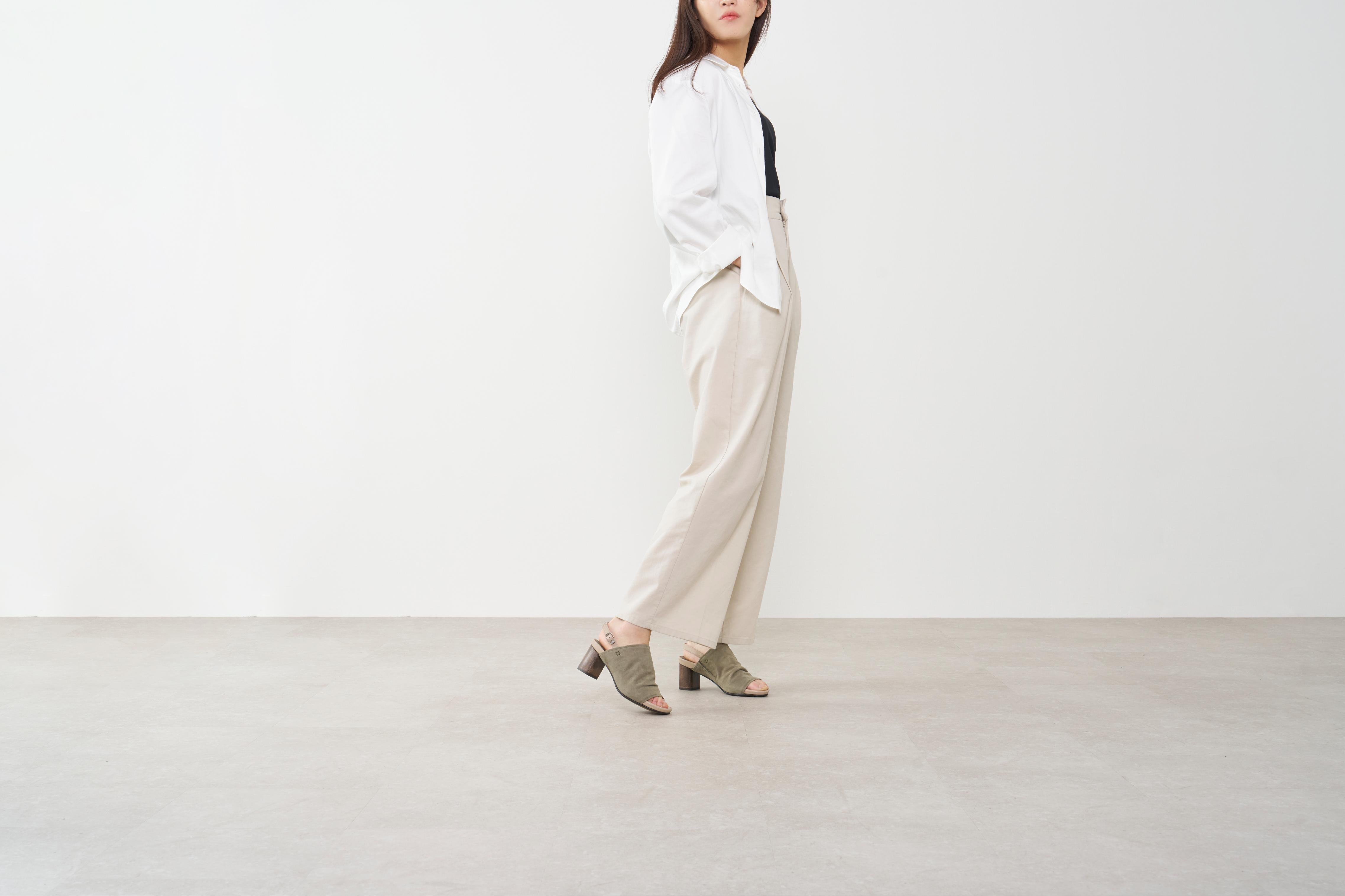 サヤ SAYA 6cm本革フットベッドインソールサンダル (オリーブ) オリーブ