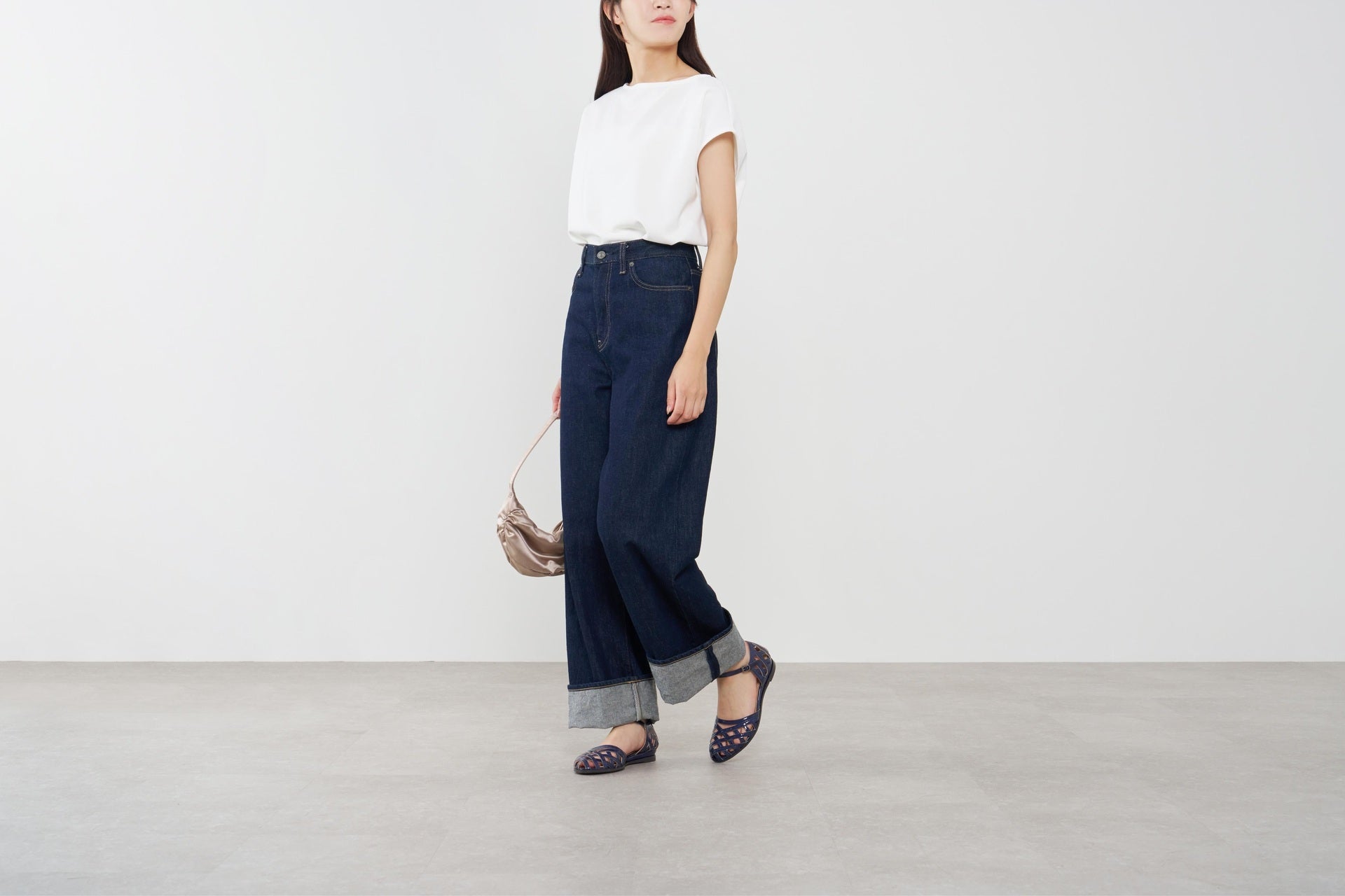 サヤ SAYA 3cm本革メッシュセパレートシューズ (ブラックエナメル) ブラックエナメル