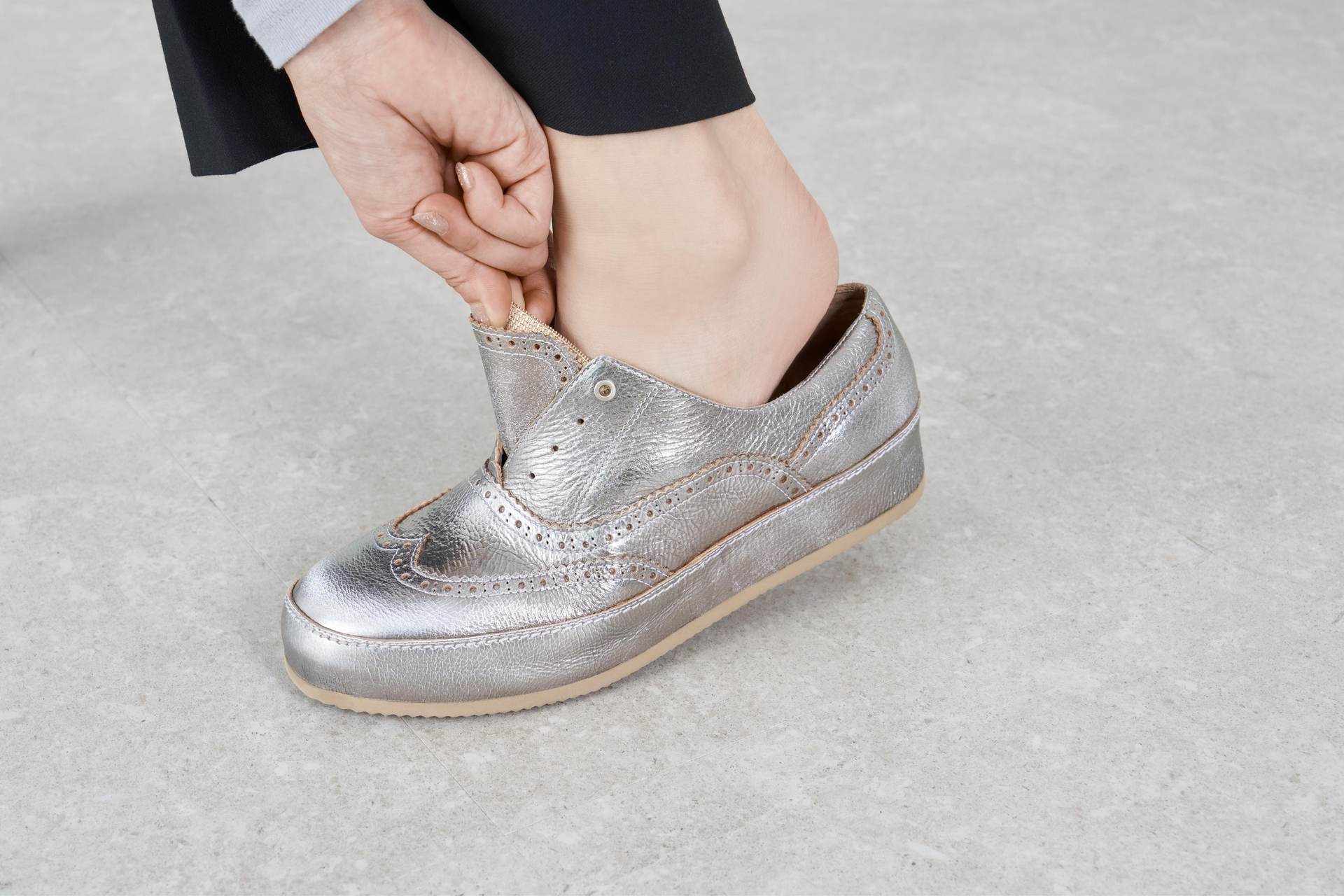 サヤ SAYA 3cmボロネーゼ製法マニッシュシューズ (ライトベージュ) ライトベージュ