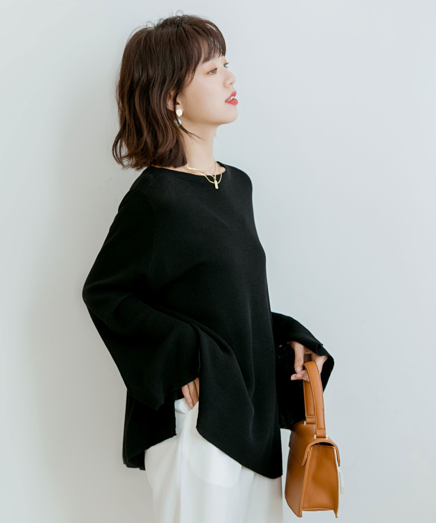 セゾンドパピヨン SAISON DE PAPILLON ビックシルエットフレアスリーブサマーニットプルオーバー (ブラック) ブラック