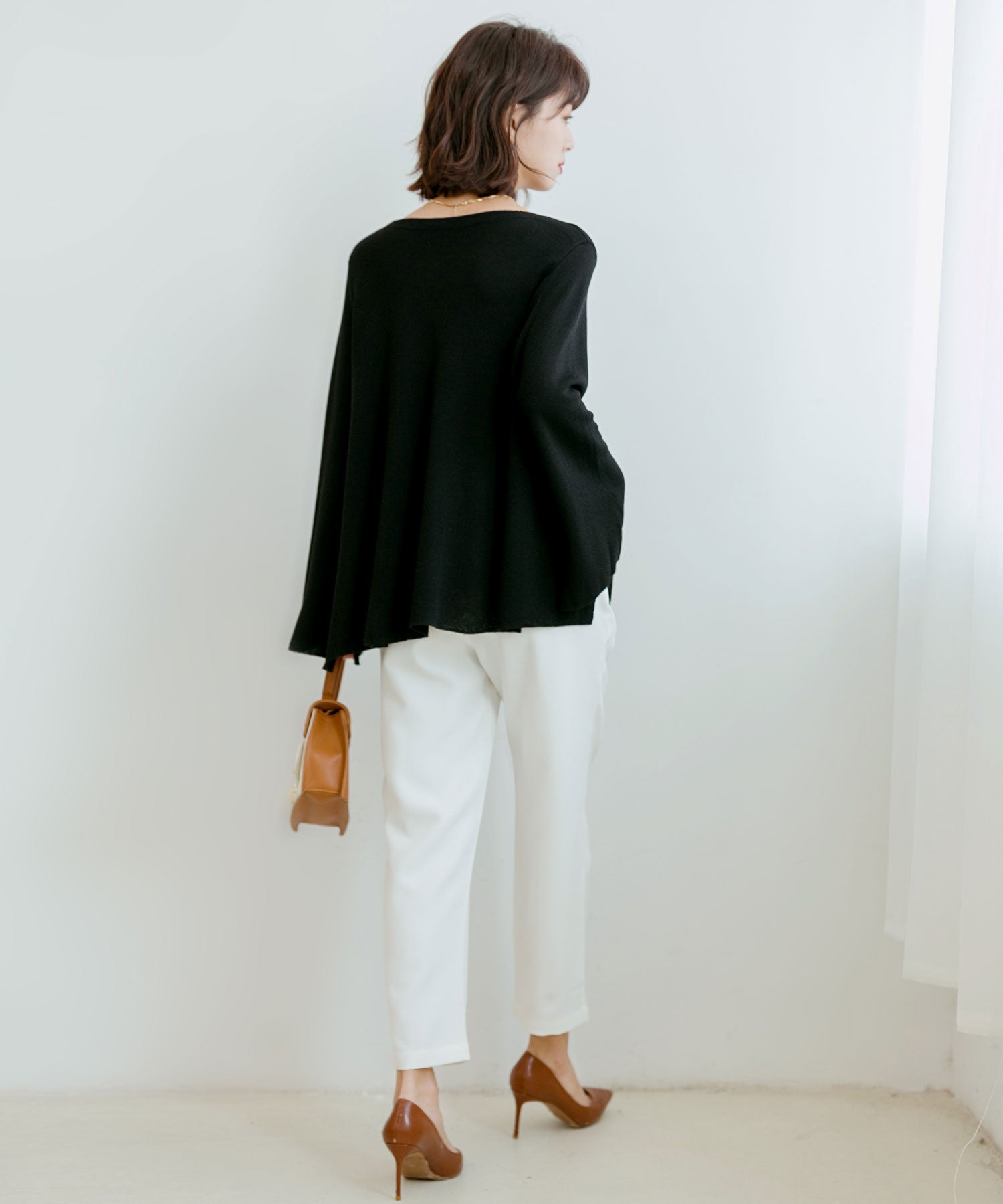 セゾンドパピヨン SAISON DE PAPILLON ビックシルエットフレアスリーブサマーニットプルオーバー (ブラック) ブラック