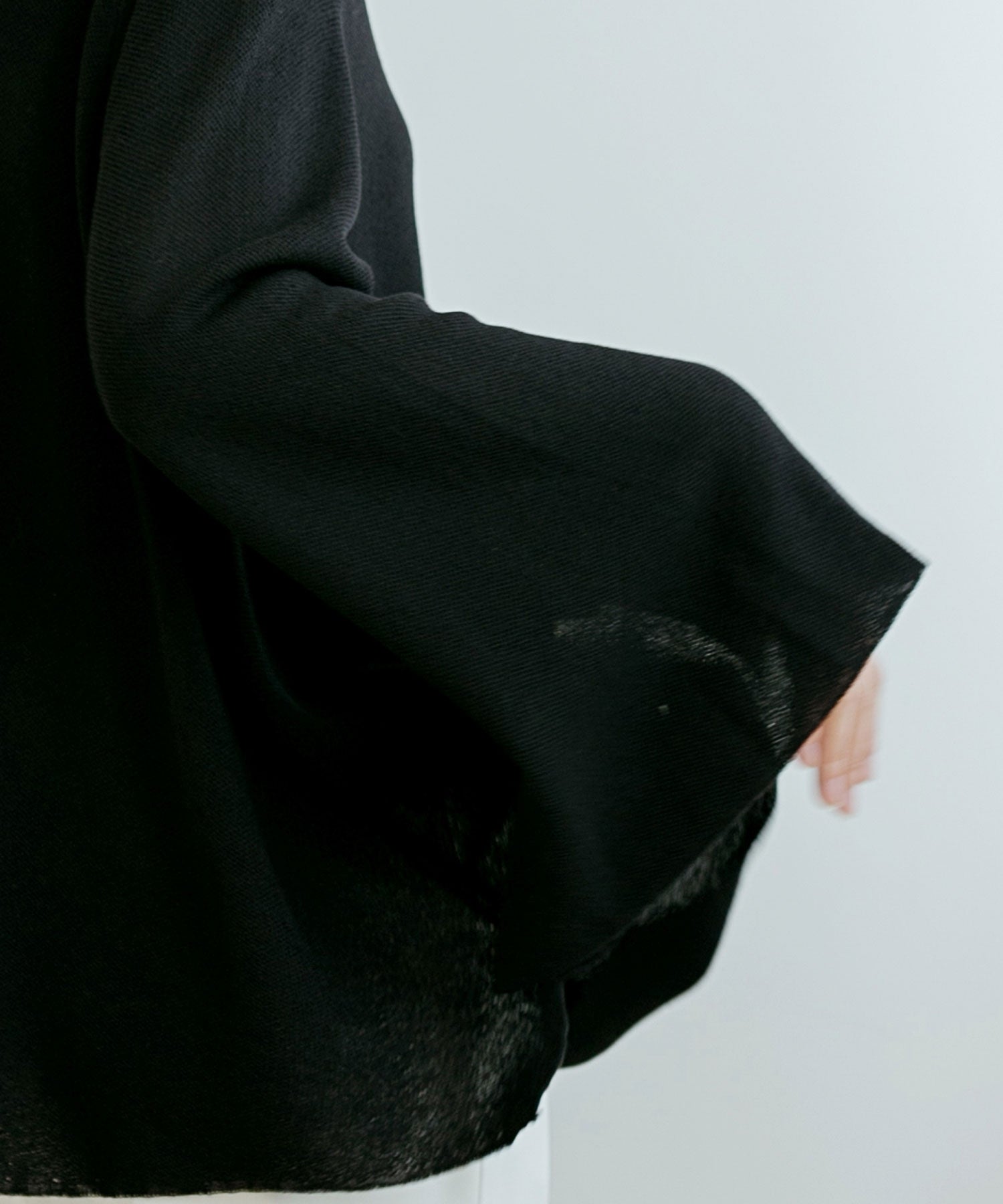 セゾンドパピヨン SAISON DE PAPILLON ビックシルエットフレアスリーブサマーニットプルオーバー (ブラック) ブラック