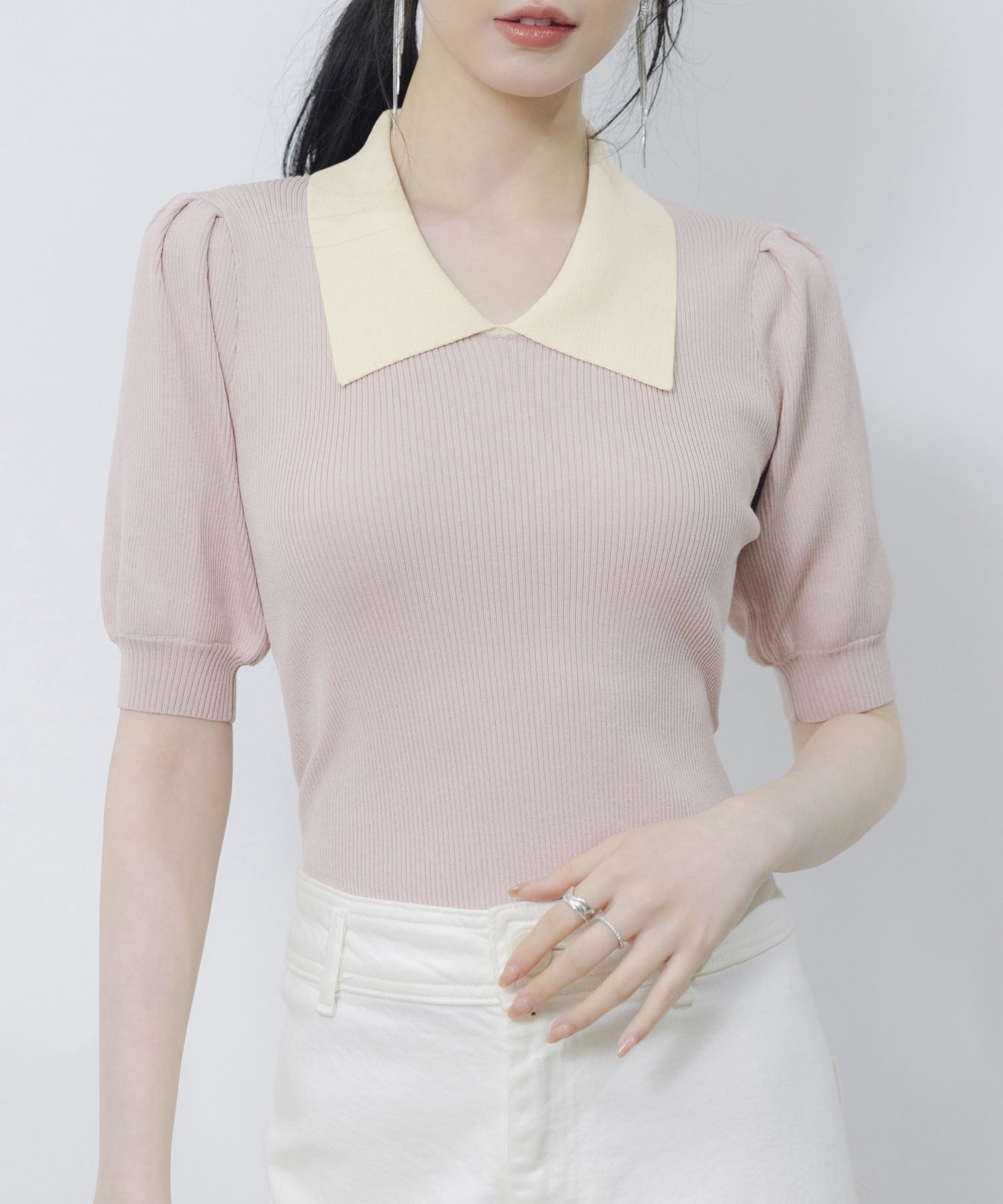 セゾンドパピヨン SAISON DE PAPILLON 配色カラー二の腕カバーパフスリーブニットプルオーバー (ピンク) ピンク