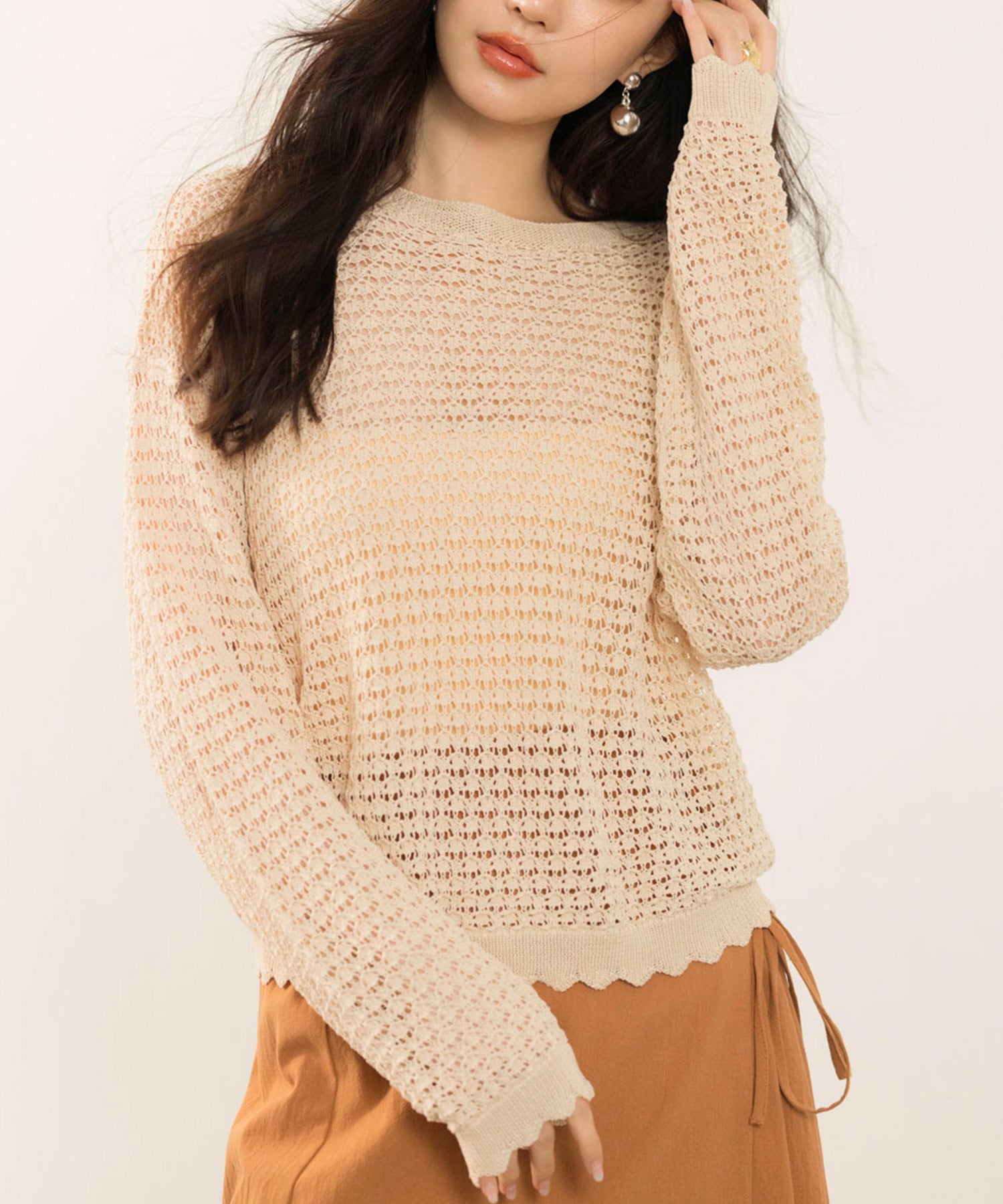 セゾンドパピヨン SAISON DE PAPILLON スカラップ編み透かしニットプルオーバー (ベージュ) ベージュ