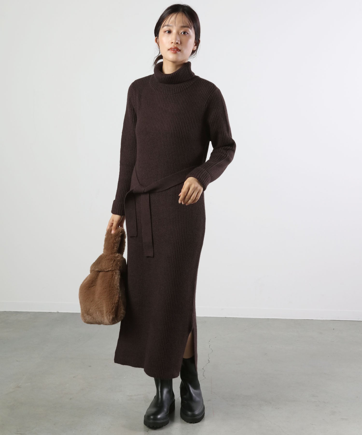 Toac Slit Knit Dress