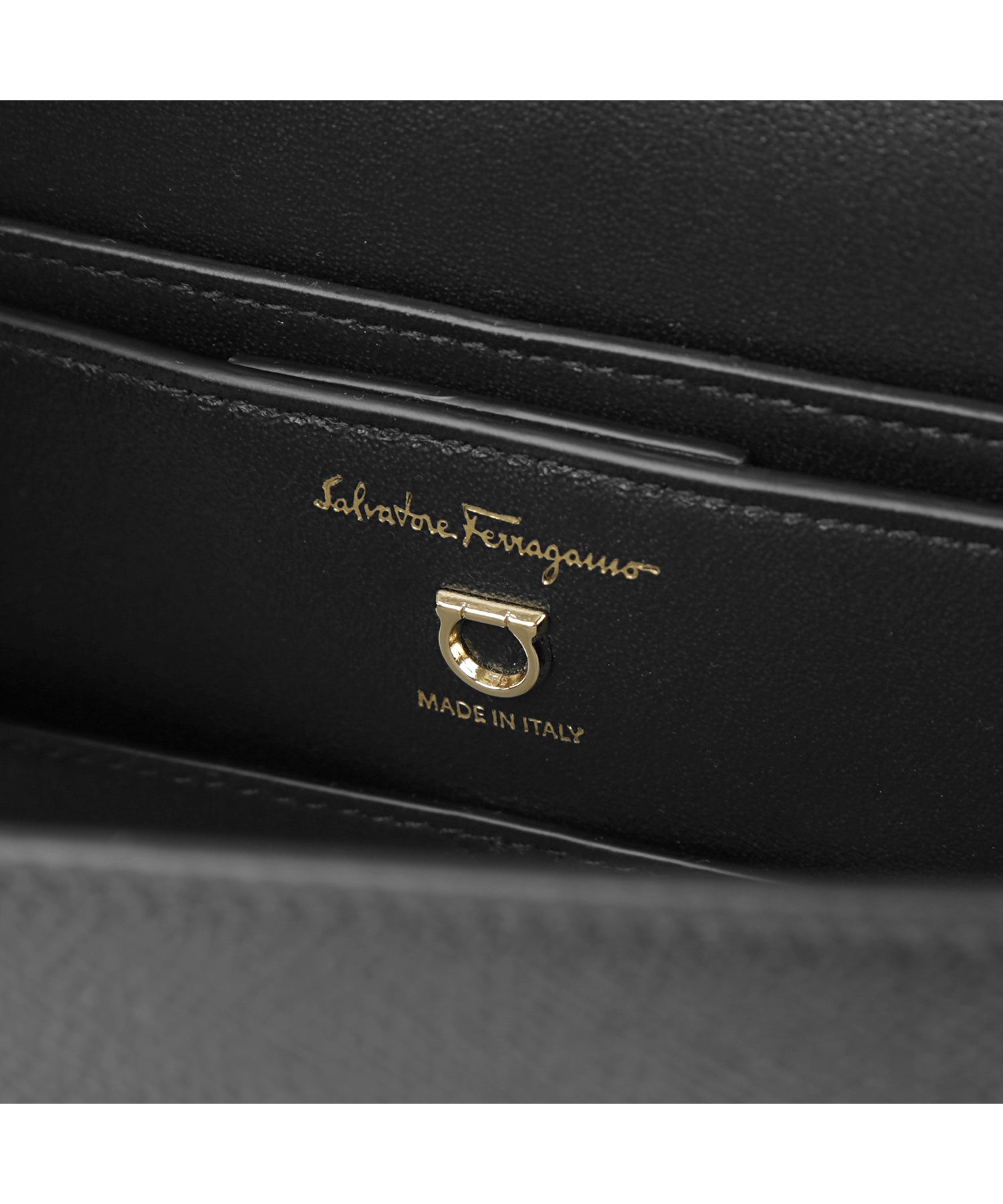 サルバトーレフェラガモ Salvatore Ferragamo FERRAGAMO フェラガモ ショルダーバッグ 213933 760940