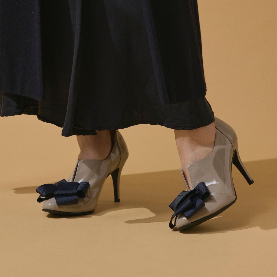 セヴン トゥエルヴ サーティ SEVEN TWELVE THIRTY 【レイン対応】LovelyWalk リボンブーティ (グレーエナメル) グレーエナメル