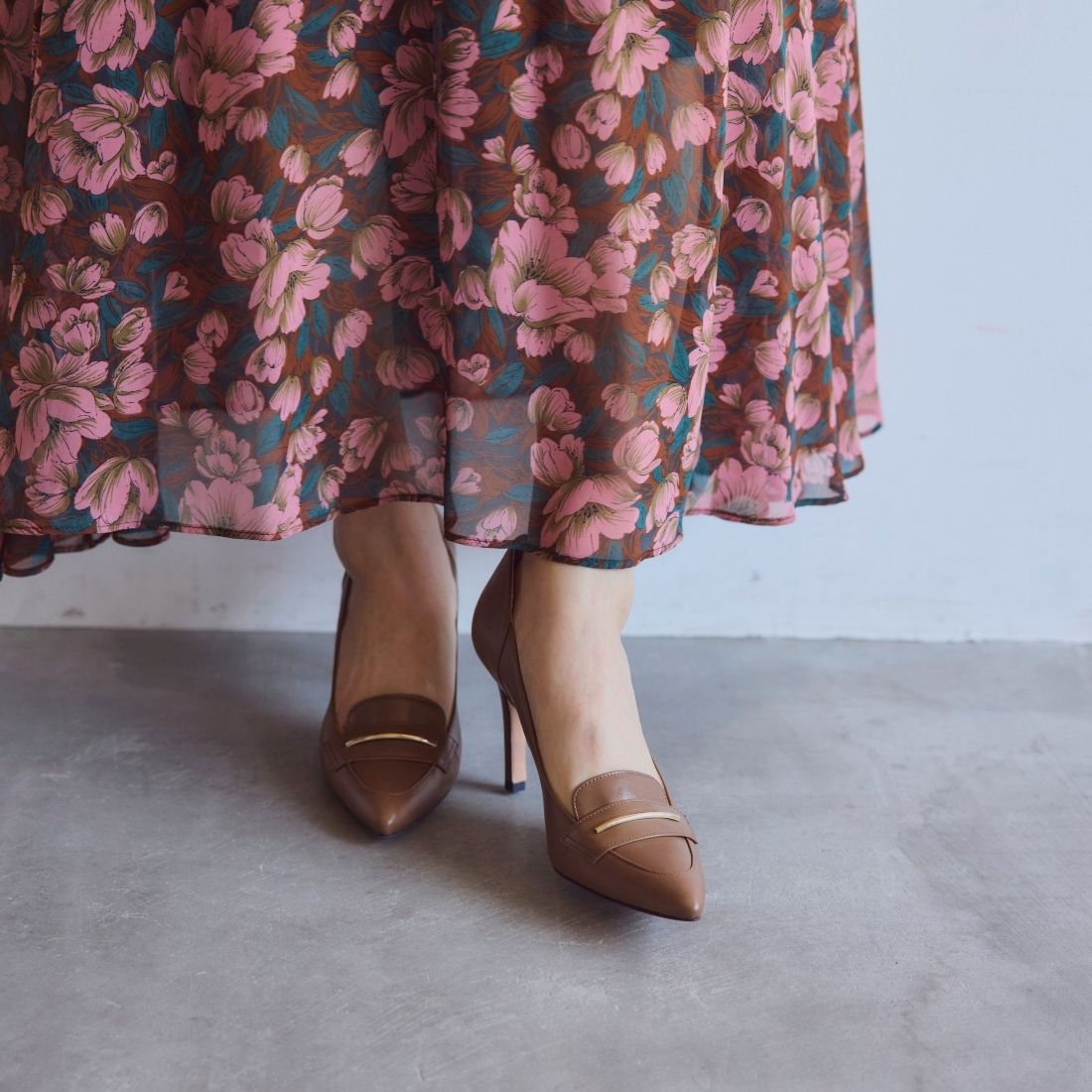 セヴン トゥエルヴ サーティ SEVEN TWELVE THIRTY モカデザインレザーパンプス (ブラウン) ブラウン