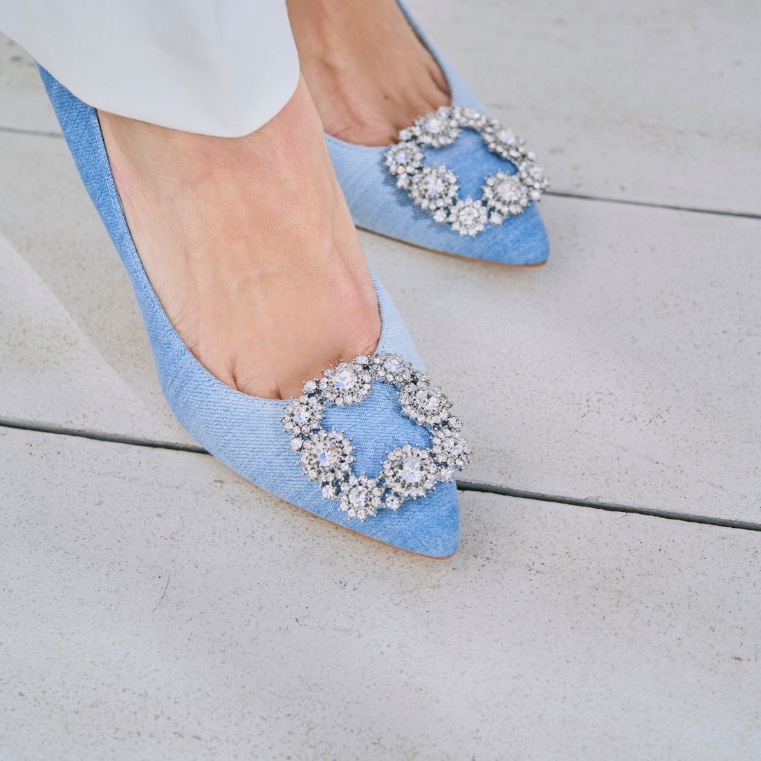 セヴン トゥエルヴ サーティ SEVEN TWELVE THIRTY スティレットヒールビジューバックルパンプス