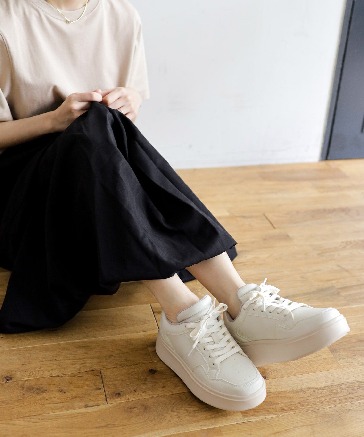 セスト SESTO 軽量厚底レースアップボリュームスニーカー (アイボリー) アイボリー