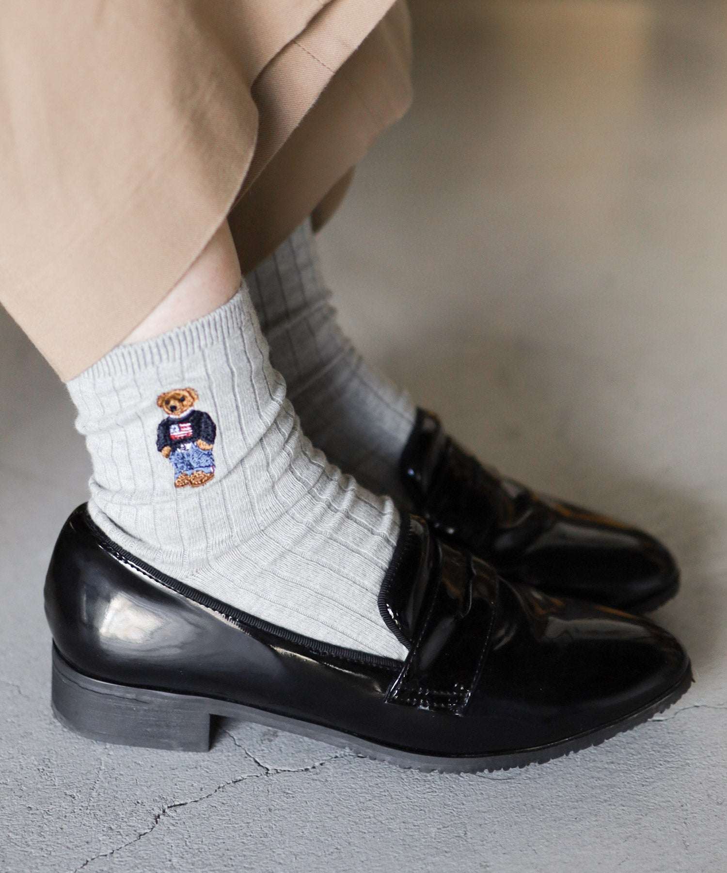 セスト SESTO 生活防水!晴雨兼用コインローファーパンプス