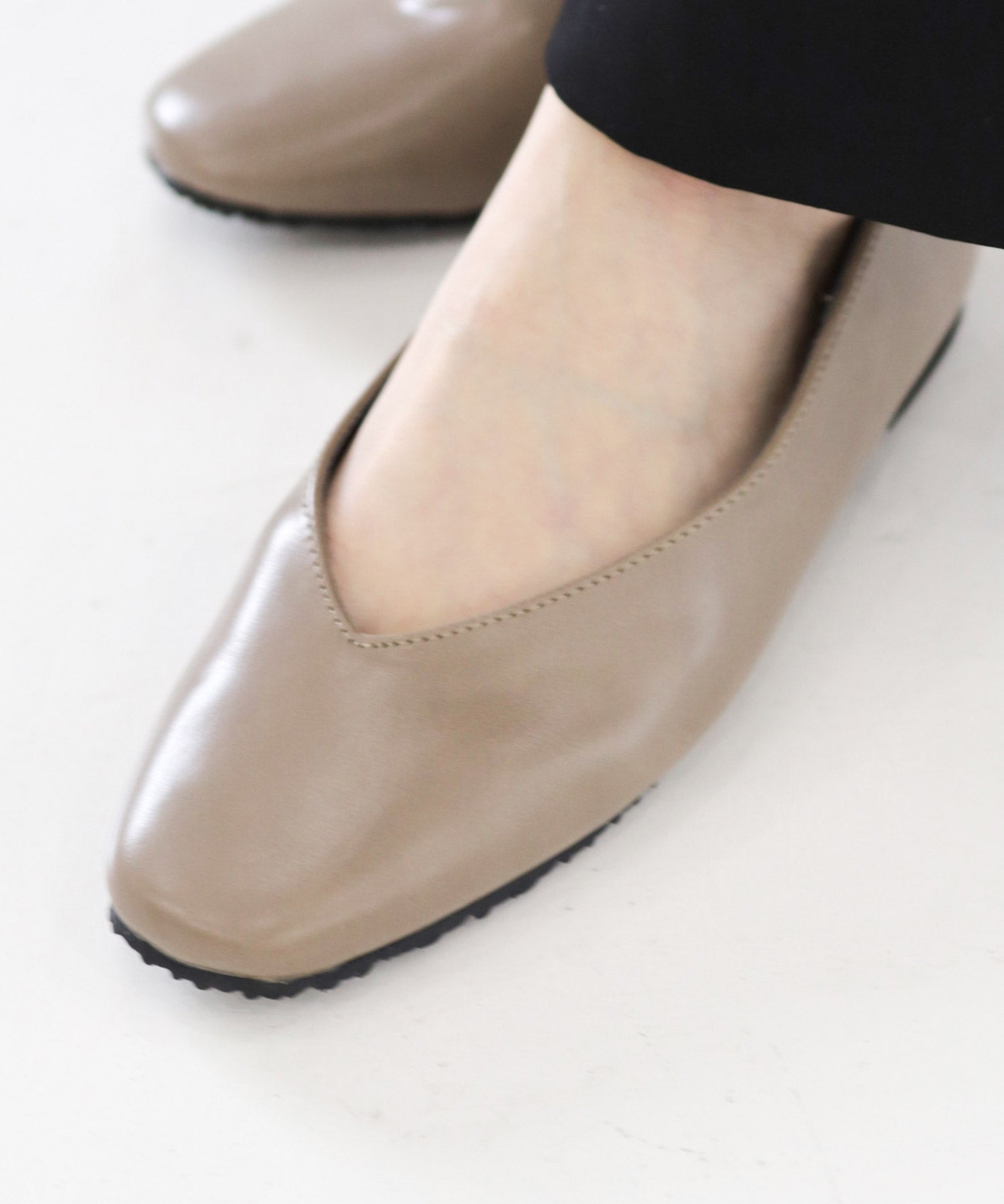 セスト SESTO 生活防水!晴雨兼用方頭V切平底鞋