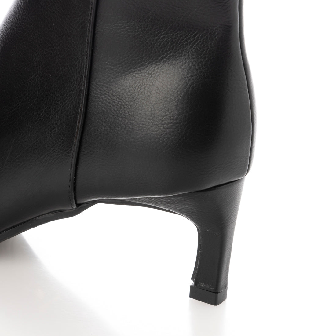 セスト SESTO 削れにくいかかとゴム使用!ポインテッドトゥストレートヒールショートブーツ