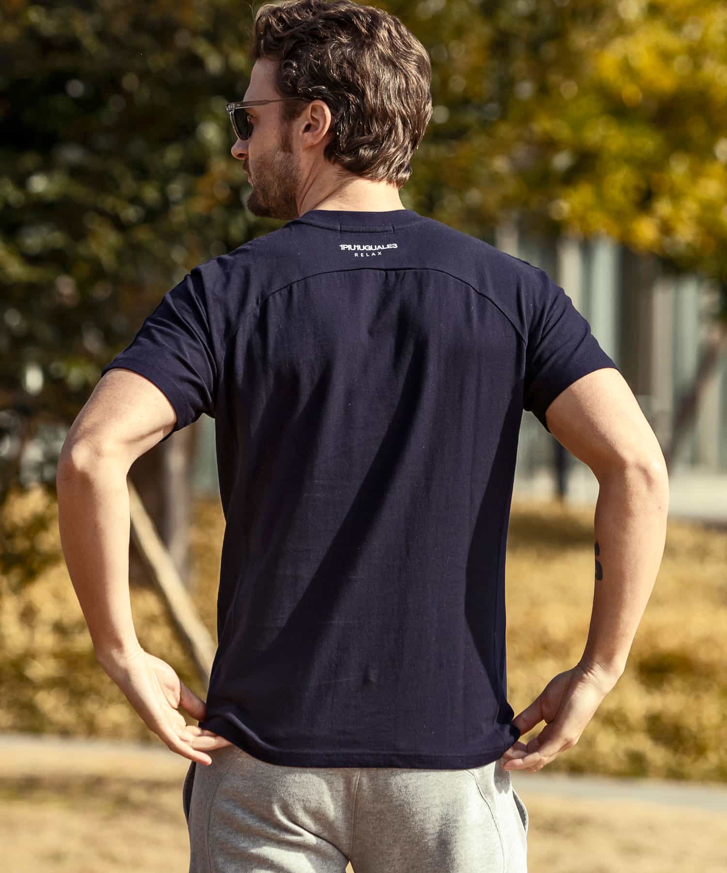 ウノ ピゥ ウノ ウグァーレ トレ リラックス 1PIU1UGUALE3 RELAX 1PIU1UGUALE3 RELAXベーシック半袖Tシャツ