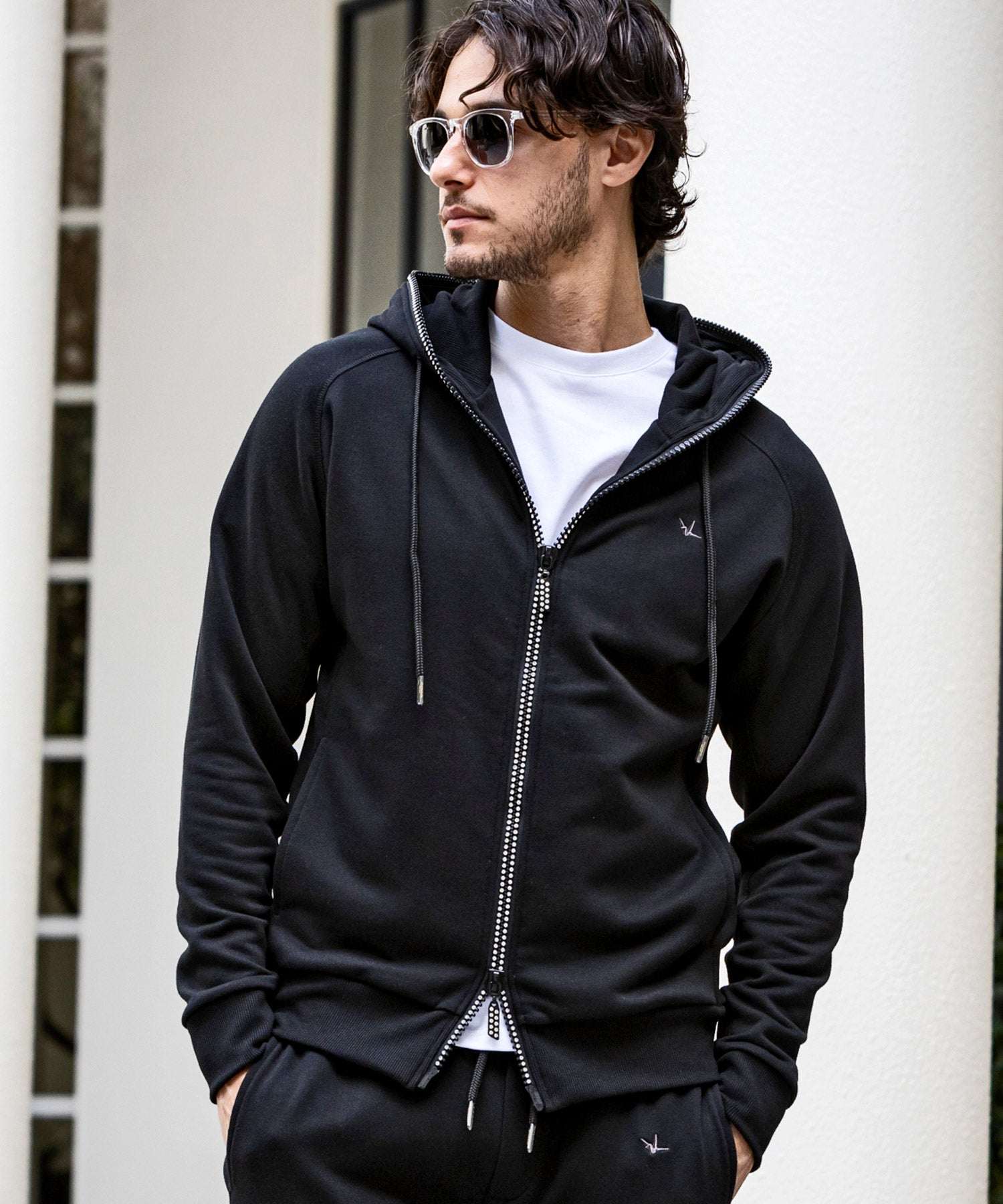 1PIU1UGUALE3 ダークネイビー フルジップパーカー ゴールドジップ S Uno Piu Uno Uguale Tre Relax 1PIU1UGUALE3 RELAX Rhinestone Zip Sweat P