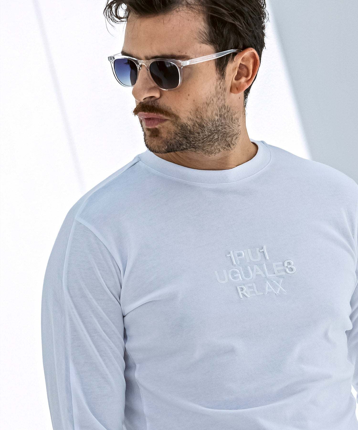ウノ ピゥ ウノ ウグァーレ トレ リラックス 1PIU1UGUALE3 RELAX コンビネーションロゴロングTシャツ (ホワイト) ホワイト