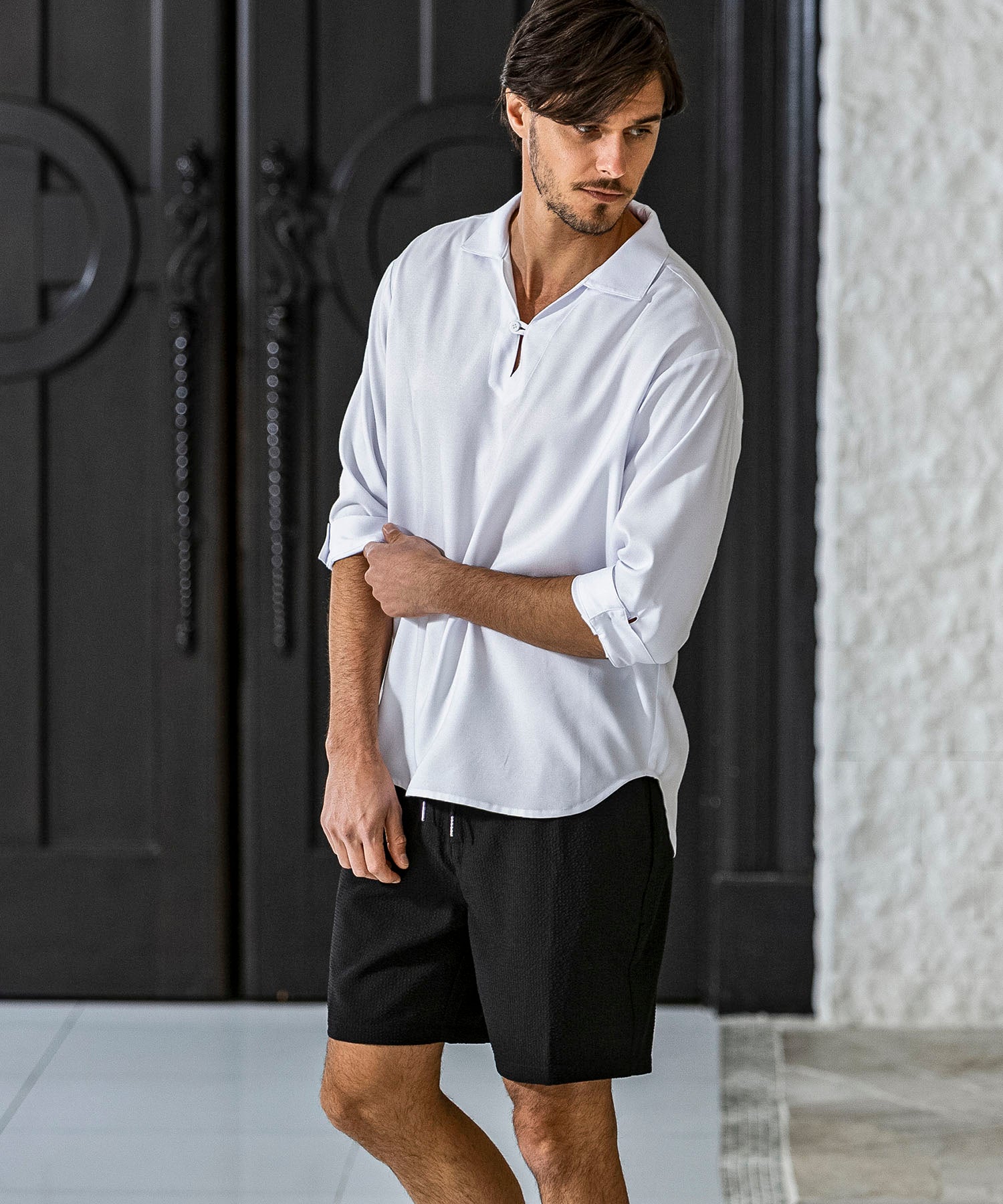 エイケイエムコンテンポラリー AKM Contemporary スキッパープルオーバーシャツ 半袖シャツ (オフホワイト) オフホワイト