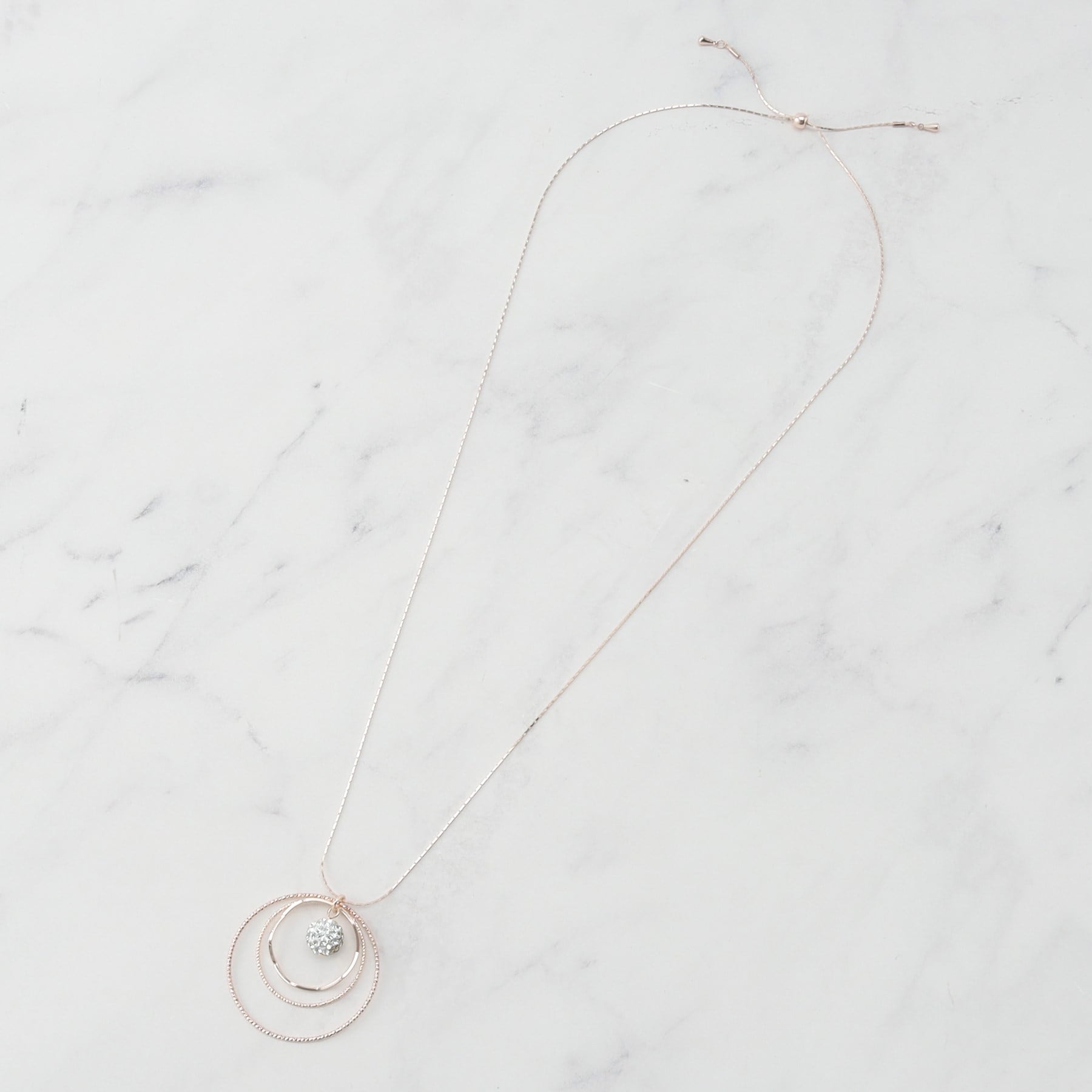 シューラルー SHOO・LA・RUE スリーサークルポイントパヴェネックレス