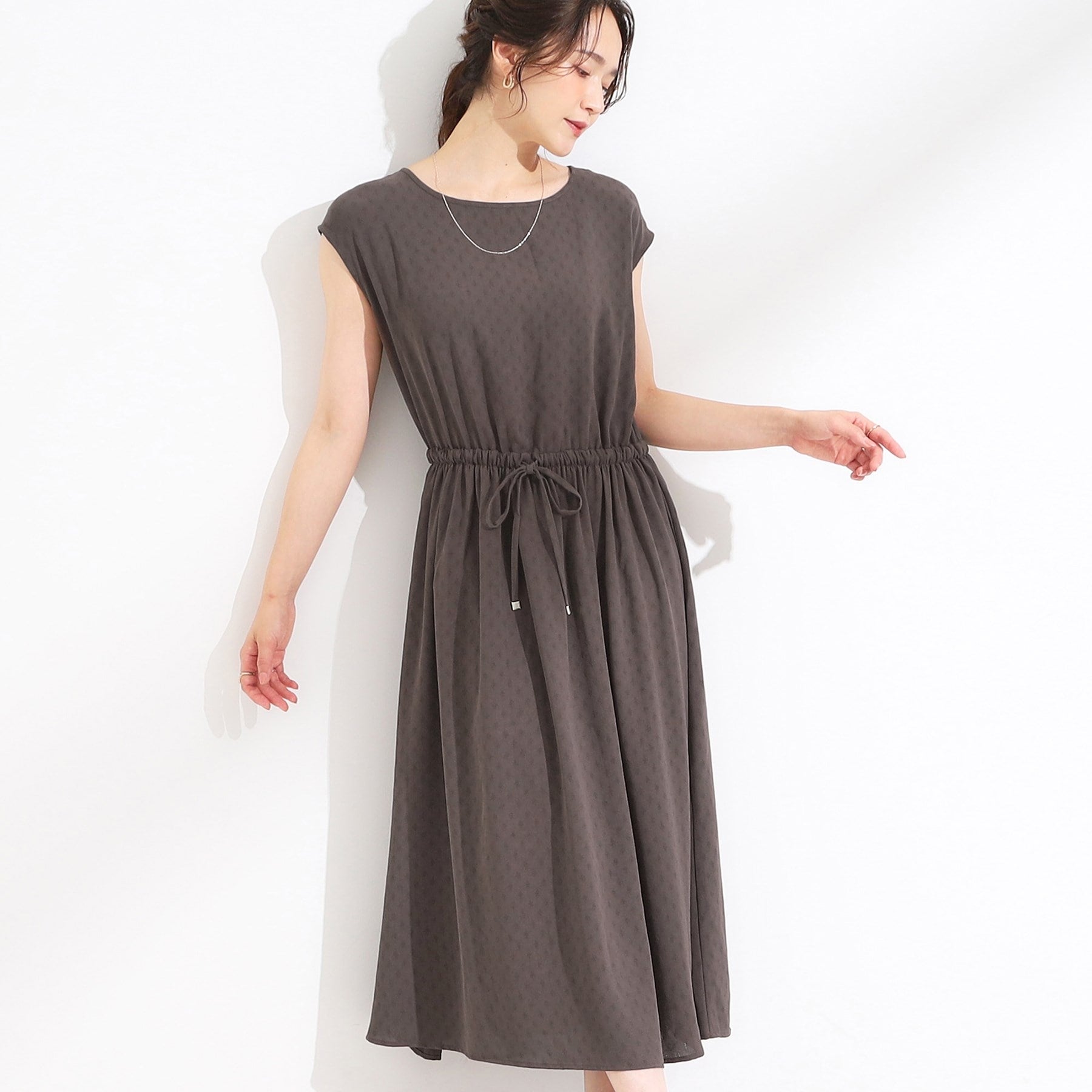 シューラルー SHOO・LA・RUE 【S-LL】さらっと1枚で決まる ジャカードワンピース (トープ(054)) トープ(054)