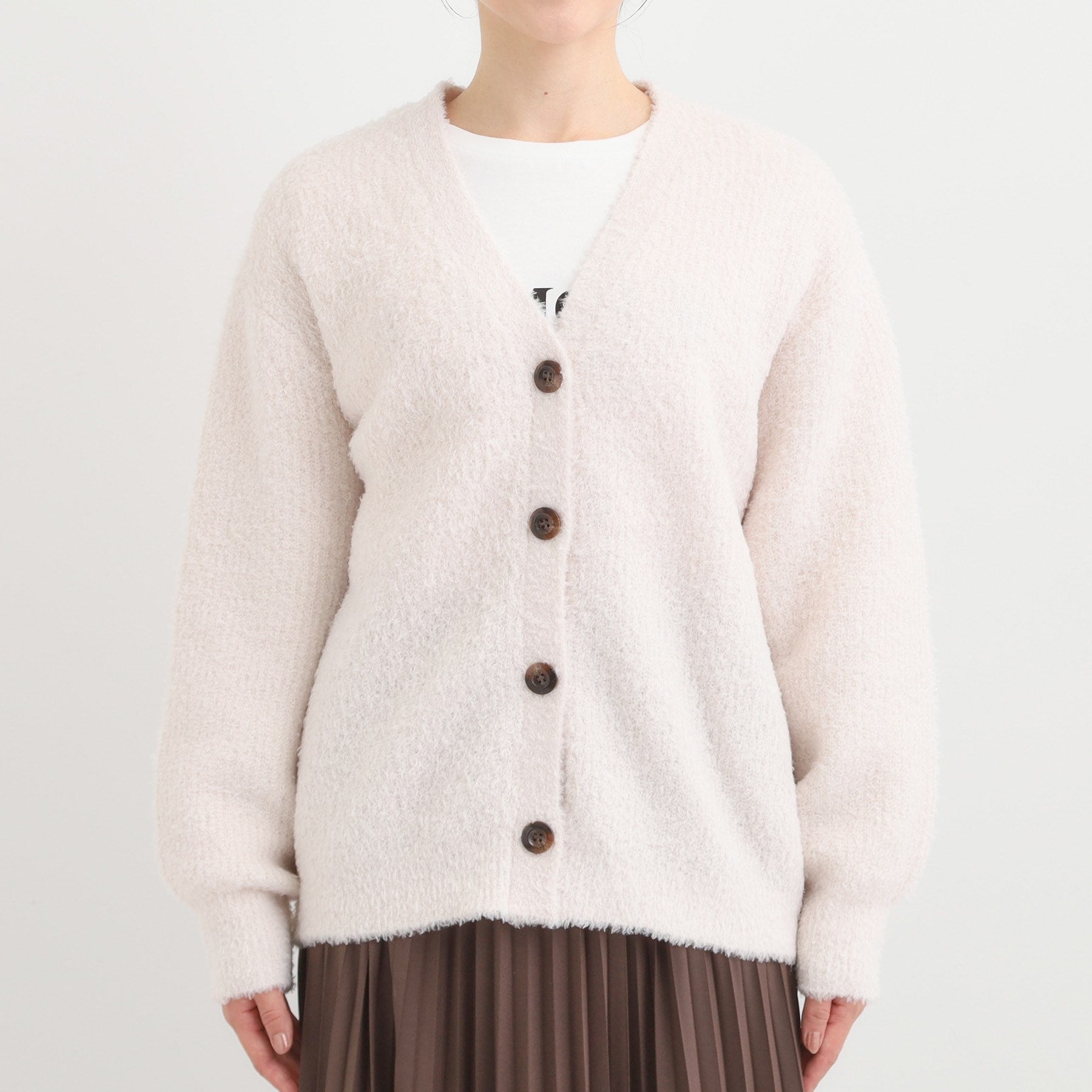 シューラルー SHOO・LA・RUE プードルフェザーVニットカーデ (ライトベージュ(051)) ライトベージュ(051)