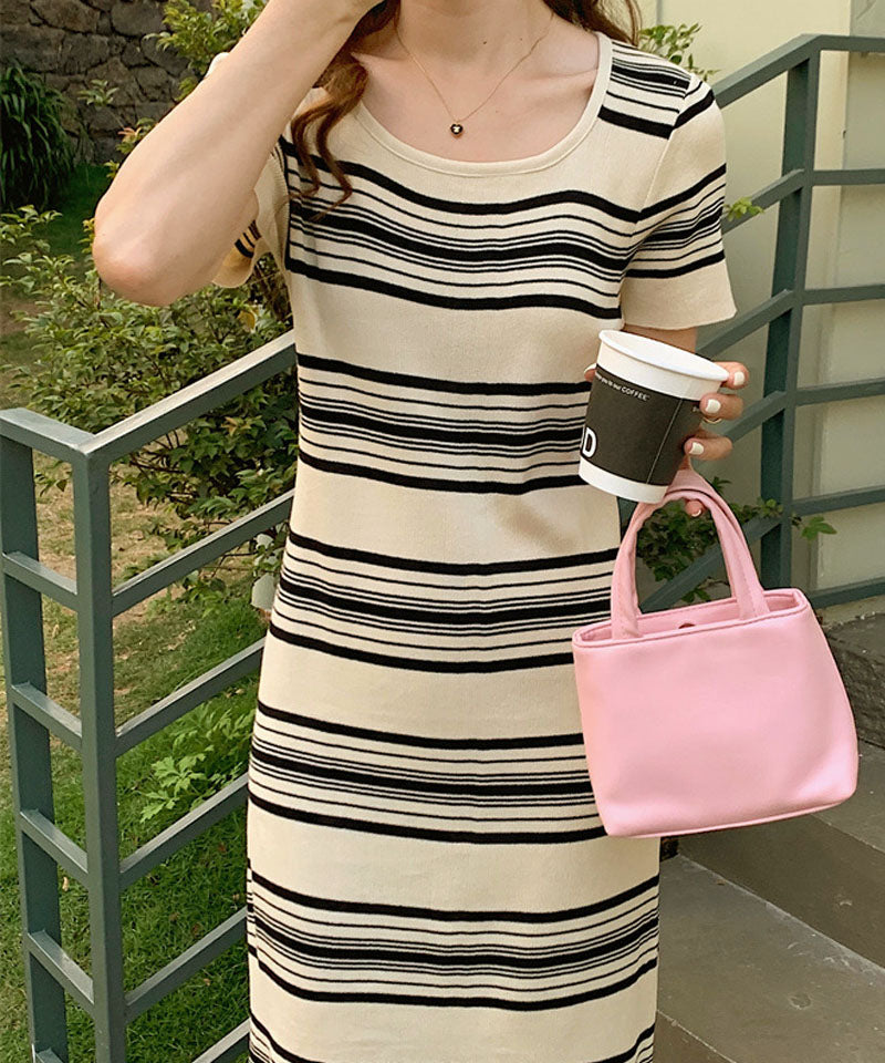 ショッピングゴー shoppinggo ニットワンピース ボーダー柄 ロング丈 半袖 スクエアネック マキシ丈 フェミニン 切り替え レトロ レデイーズ 韓国ファッション