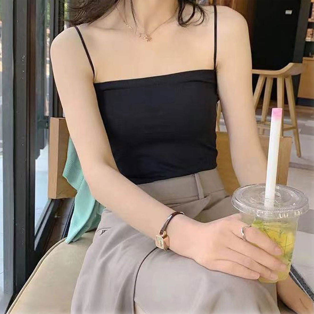 ショッピングゴー shoppinggo チューブトップ キャミソール ベアトップ ブラカバー インナー 落ちない 涼しげ ノースリーブ タイト カップ付き 薄手 (ブラック) ブラック