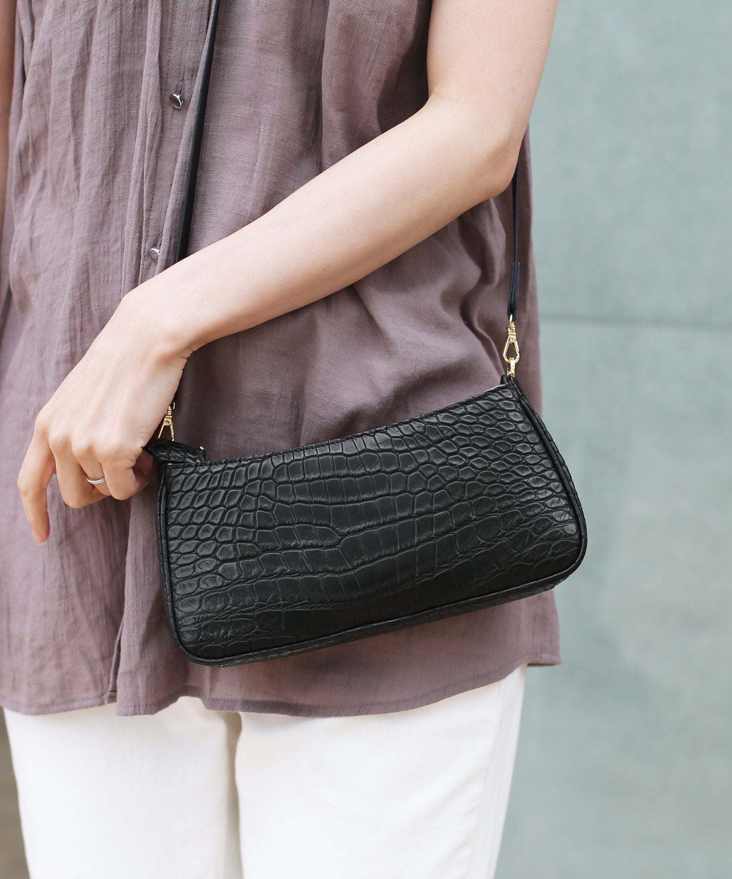 サンキョウショウカイ 三京商会 スモールクロコダイルマット加工ミニショルダーバッグ