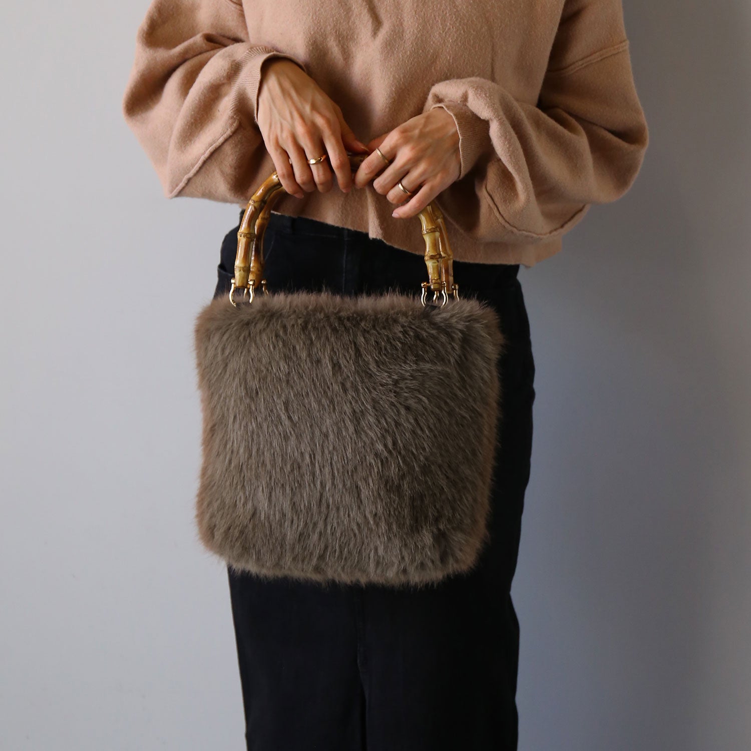 サンキョウショウカイ 三京商会 ファーバッグ バンブーハンドル Mサイズ (モカブラウン) モカブラウン