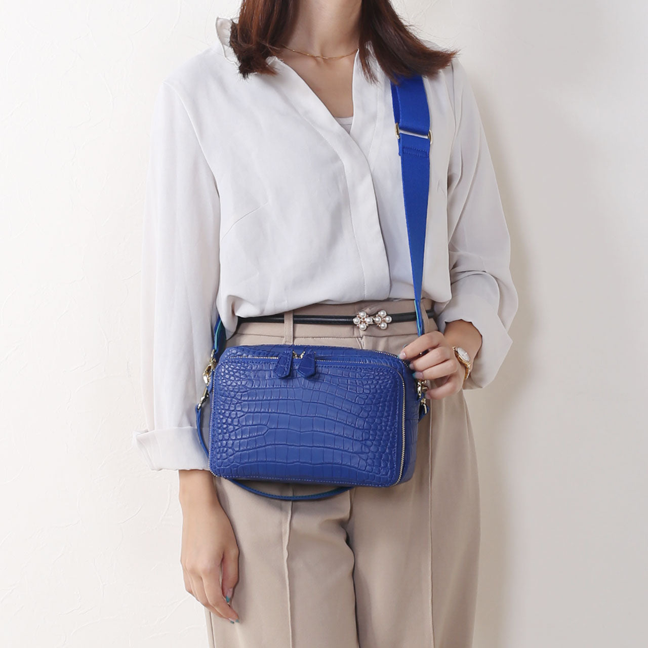 サンキョウショウカイ 三京商会 クロコダイルレザーショルダーバッグ (アイリスブルー) アイリスブルー