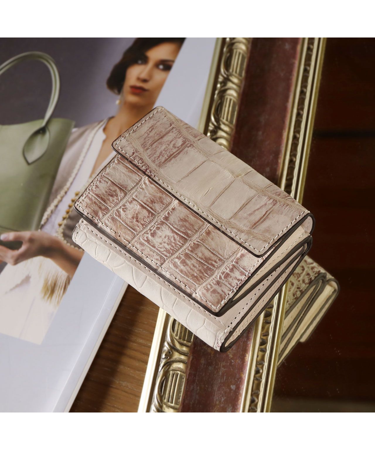 サンキョウショウカイ 三京商会 ヒマラヤクロコダイルレザーコンパクト財布