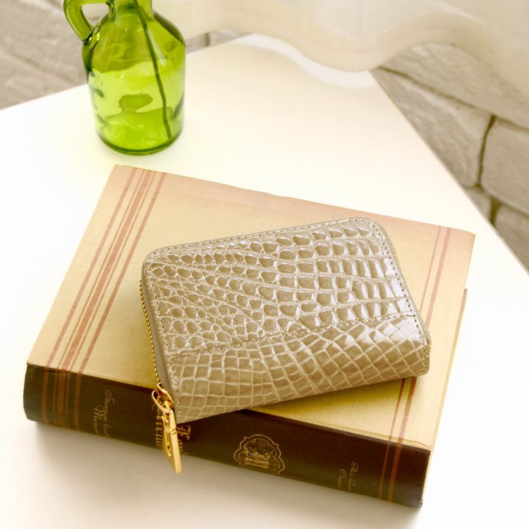 サンキョウショウカイ 三京商会 クロコダイルレザーミニ財布 (ライトベージュ) ライトベージュ
