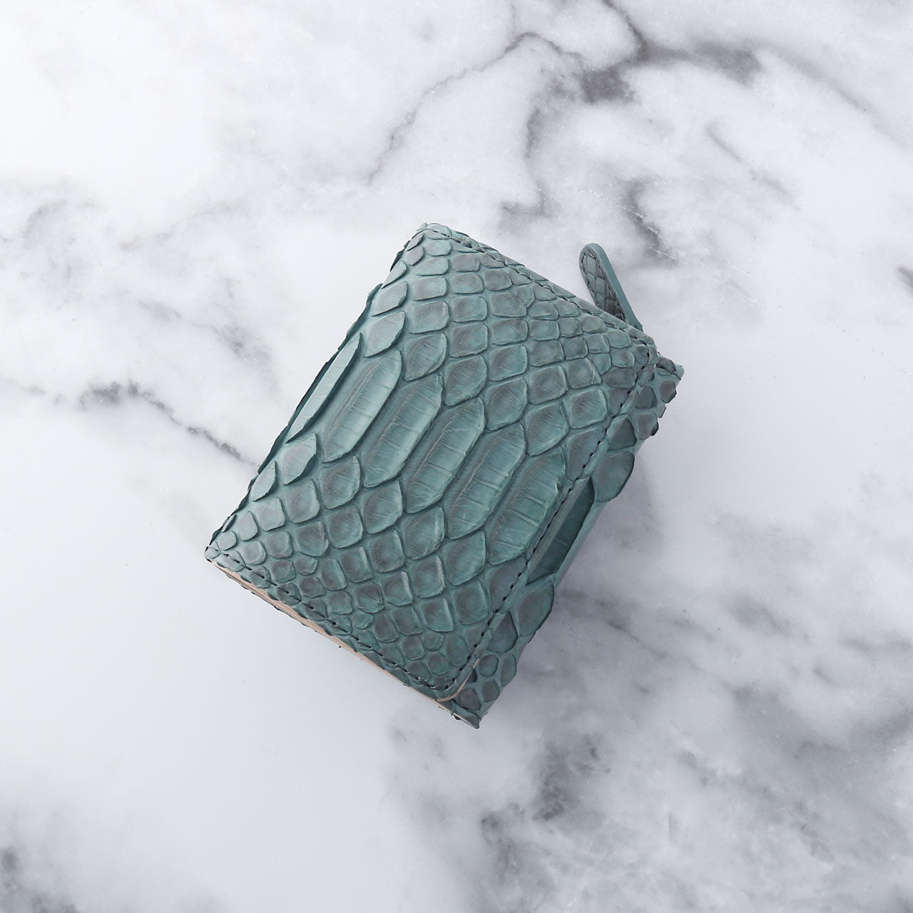 サンキョウショウカイ 三京商会 パイソンレザーミニ折財布 (キプロス) キプロス