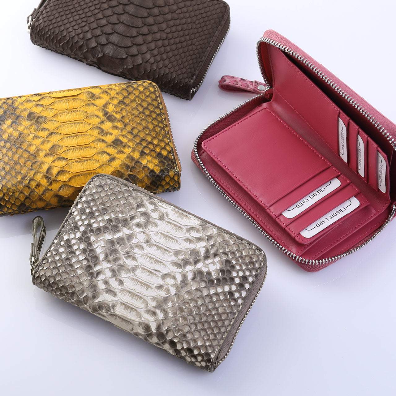 サンキョウショウカイ 三京商会 ダイヤモンドパイソン ラウンドファスナー コンパクト財布 (ピンク) ピンク