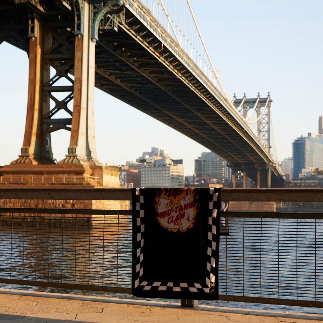 スロータイド SLOWTIDE SLOWTIDE Blocks On Fire Beach Towel(スロウタイド ブロックス オン ファイヤー ビーチタオル) (BLACK) BLACK