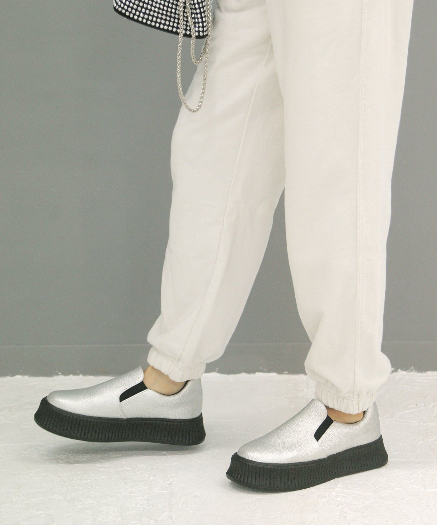 ソロット SOROTTO 軽量厚底 スリッポン スニーカー