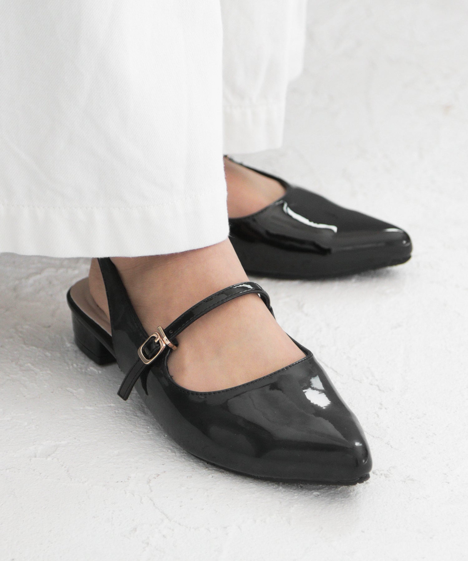 ソロット SOROTTO バックストラップメリージェーンパンプス/ポインテッドトゥ (LADYS) (ブラック) ブラック