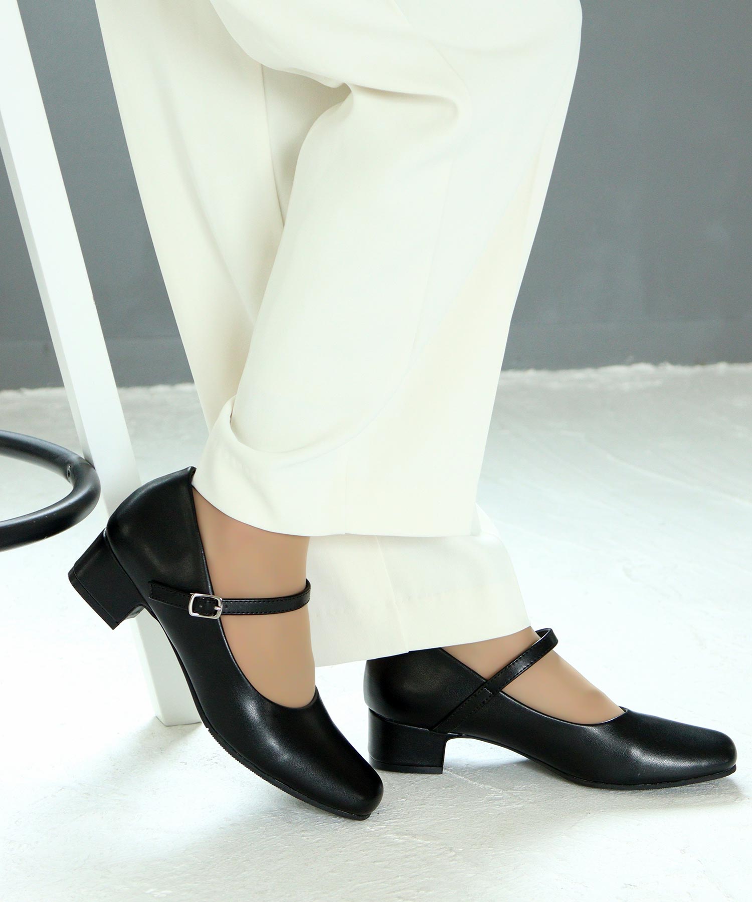 Sorotto Fuka Fuka 3D Insole 3.5cm Low Heel Walkable Strap Pumps