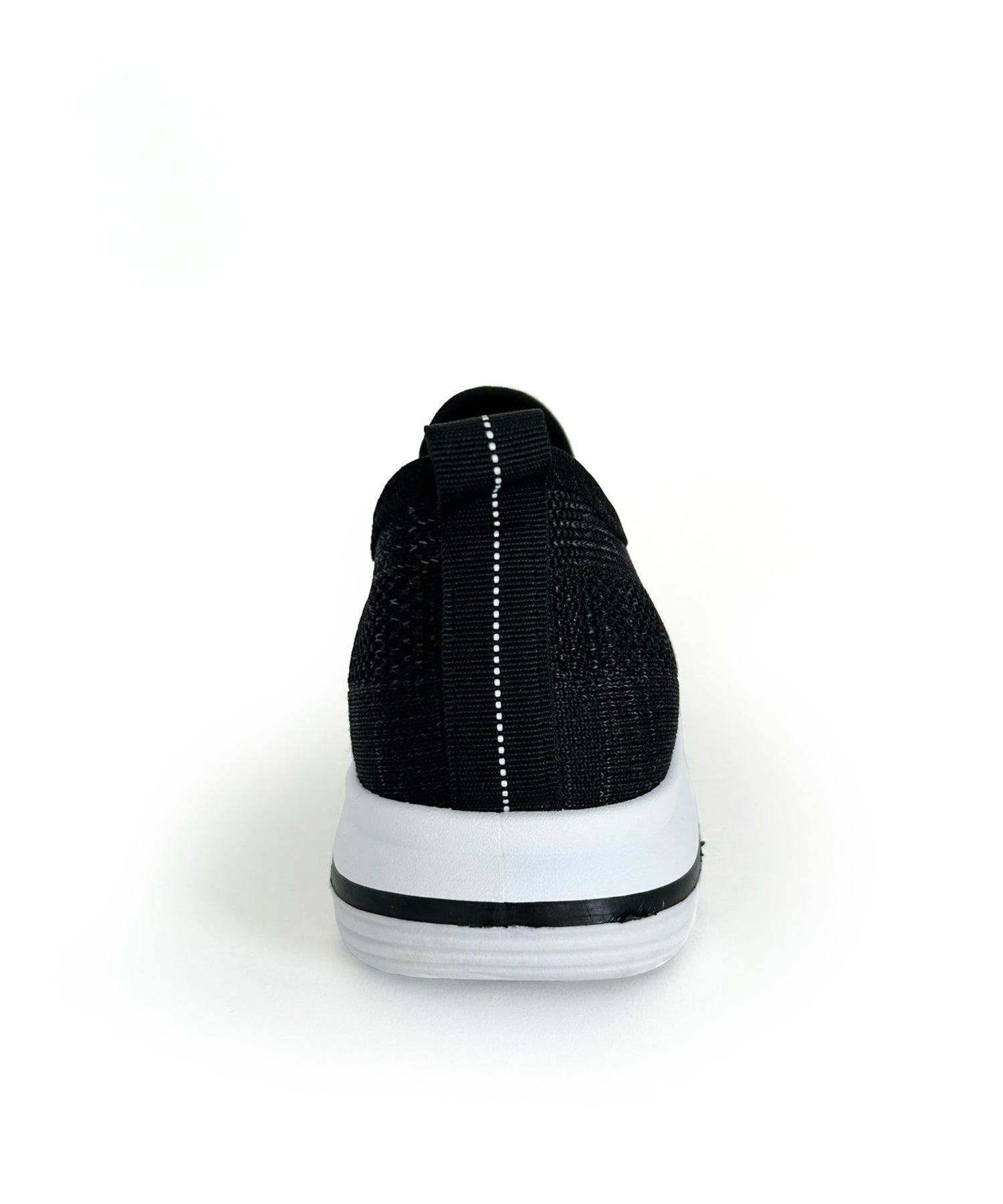 SOROTTO 輕量網布套穿運動鞋