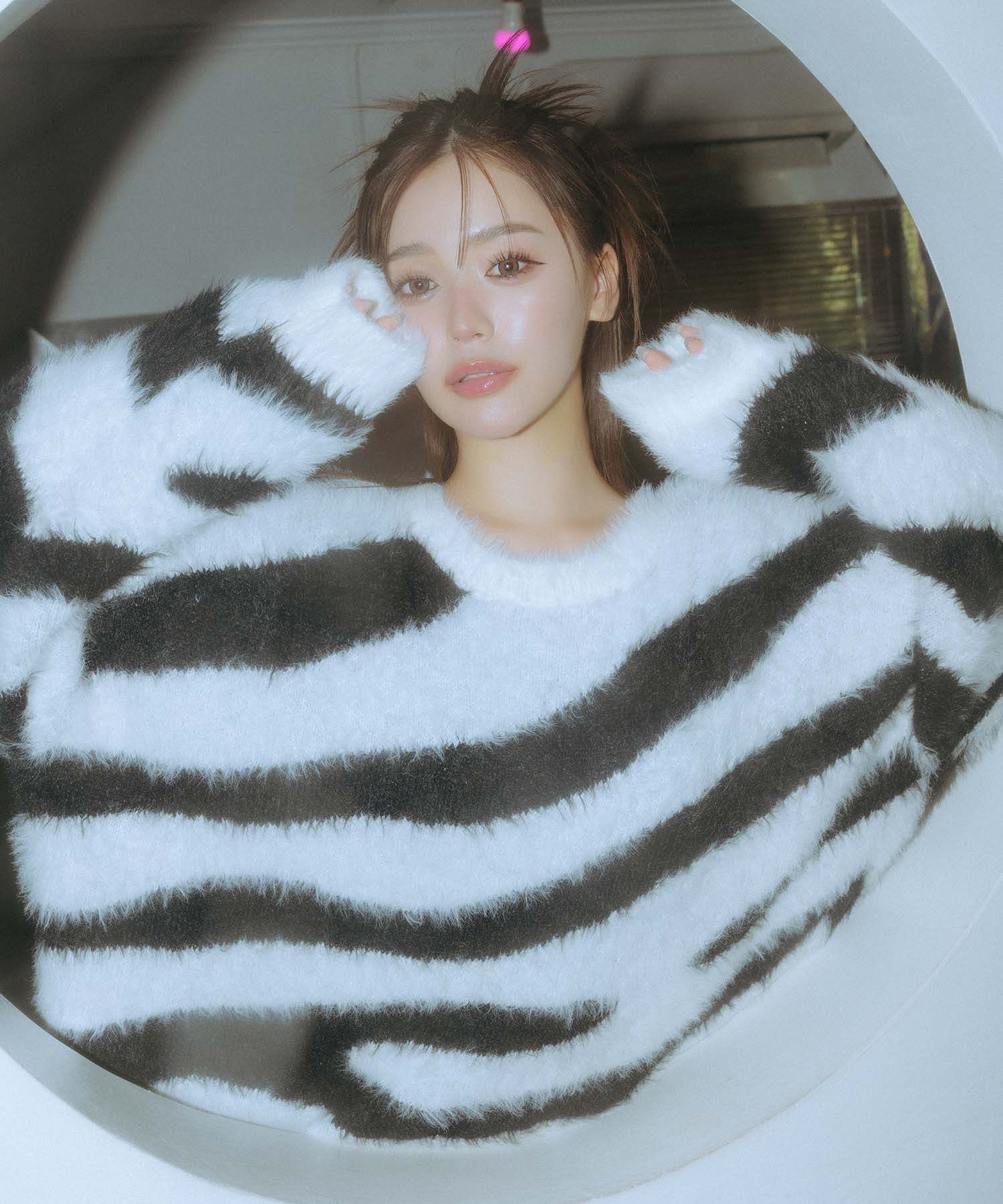 スパイラルガール SPIRALGIRL ゼブラ柄シャギーニット (ホワイト系) ホワイト系