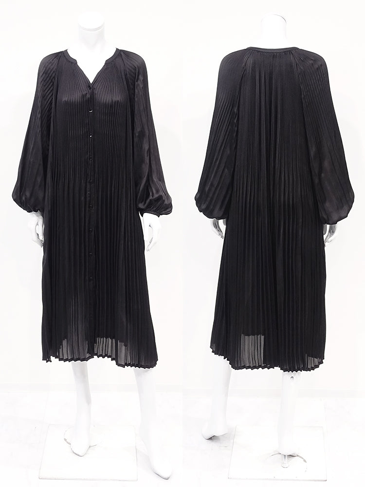 スペッチオ SPECCHIO フェイドアウトクリスタルプリーツ ワンピース