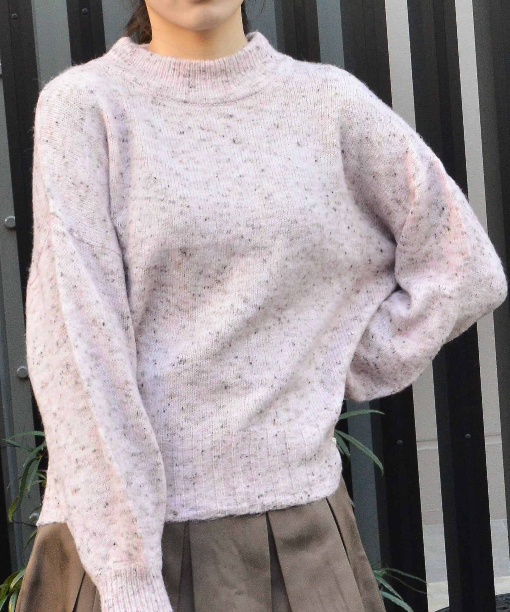 スピリトーゾ Spiritoso モックネックボリュームスリーブニット