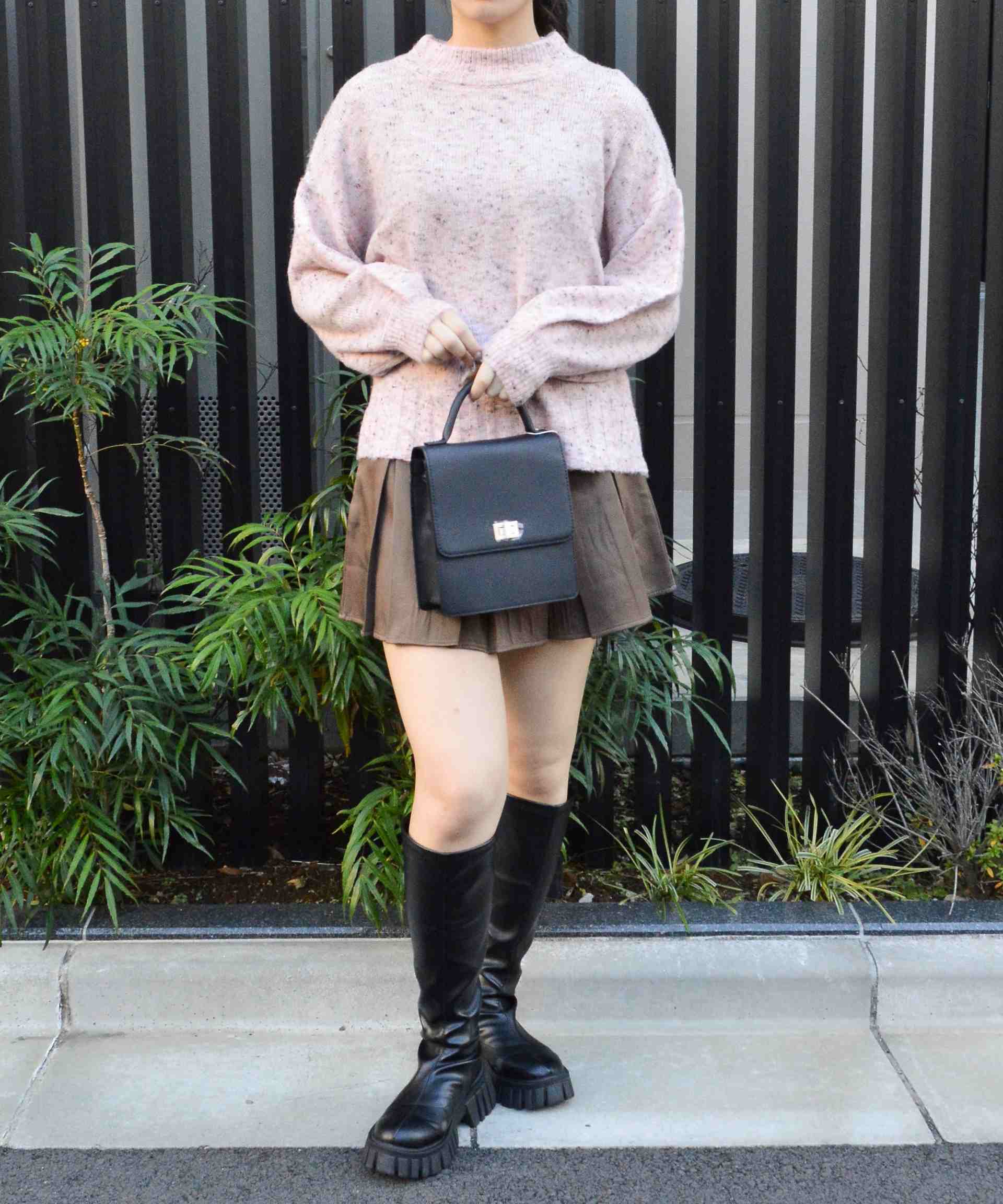 スピリトーゾ Spiritoso モックネックボリュームスリーブニット