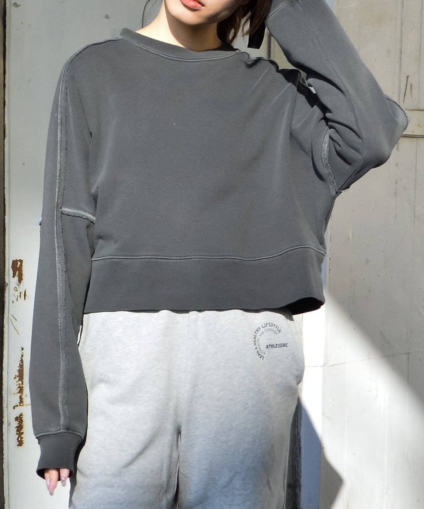 スピリトーゾ Spiritoso 裏毛ピグメントラグランクロップドスウェット